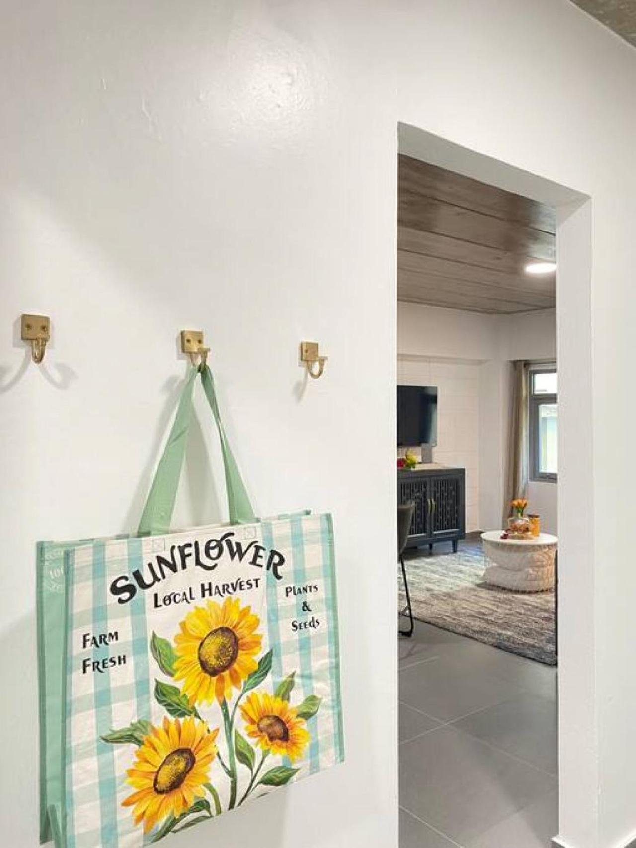 Ultra Modern Studio Brunch downstairs