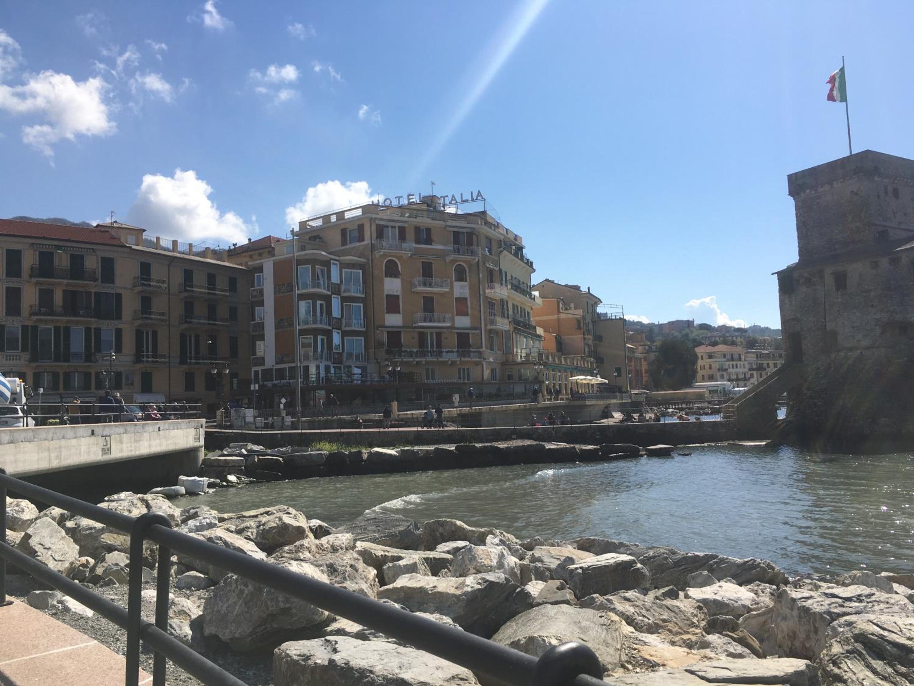 Photo 19