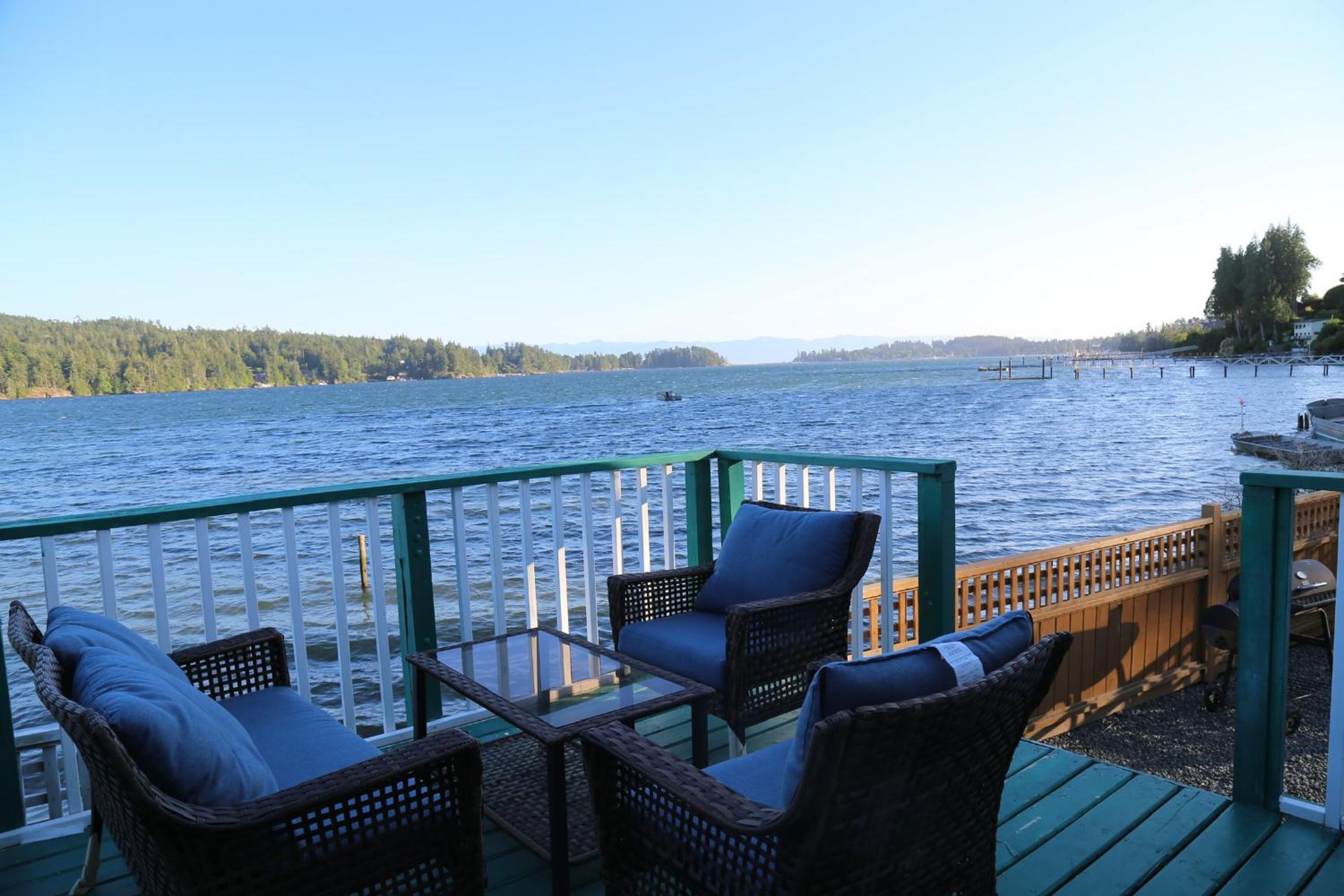 Waterfront Paradise