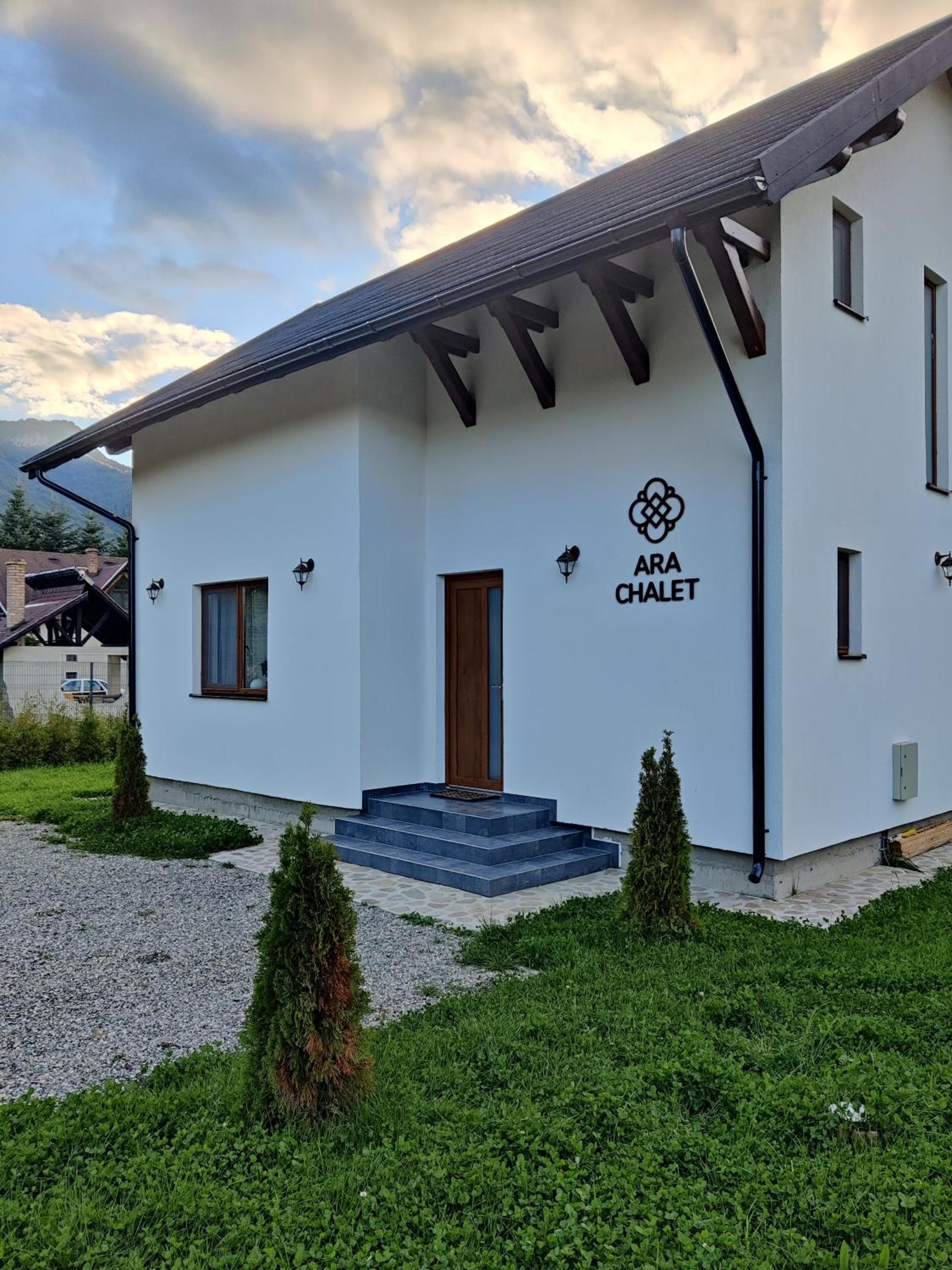 Ara Chalet