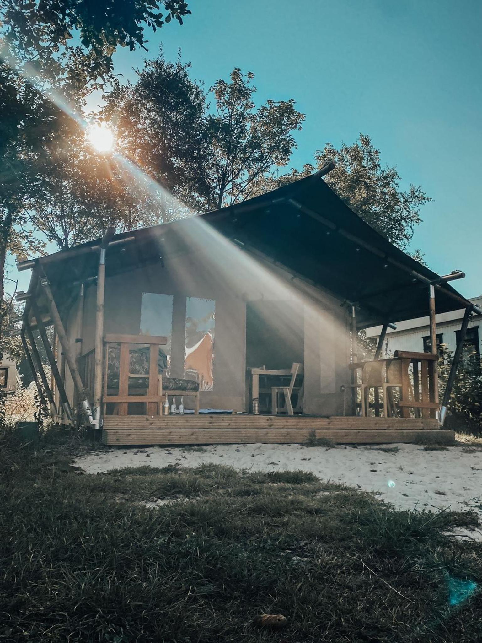 Glampingtent - Camping Botniahiem - Damwoude-dichtbij Dokkum