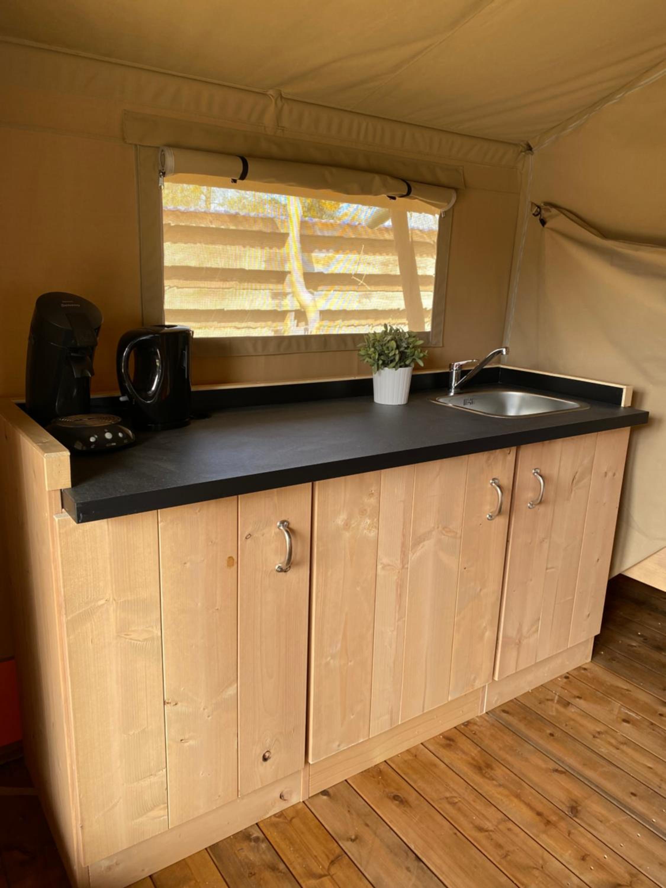 Glampingtent - Camping Botniahiem - Damwoude-dichtbij Dokkum