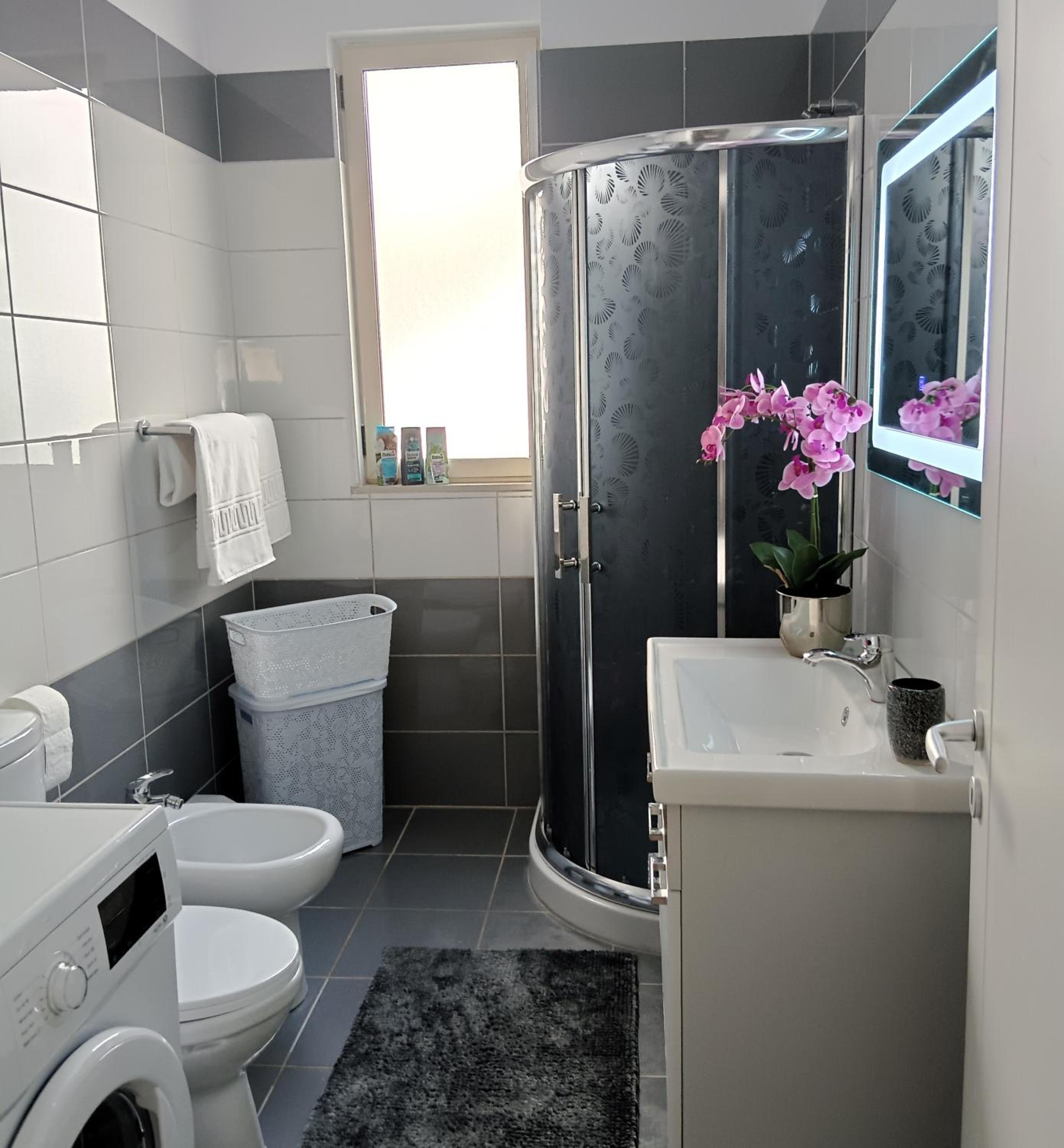 S.E.V. Sunset Homes