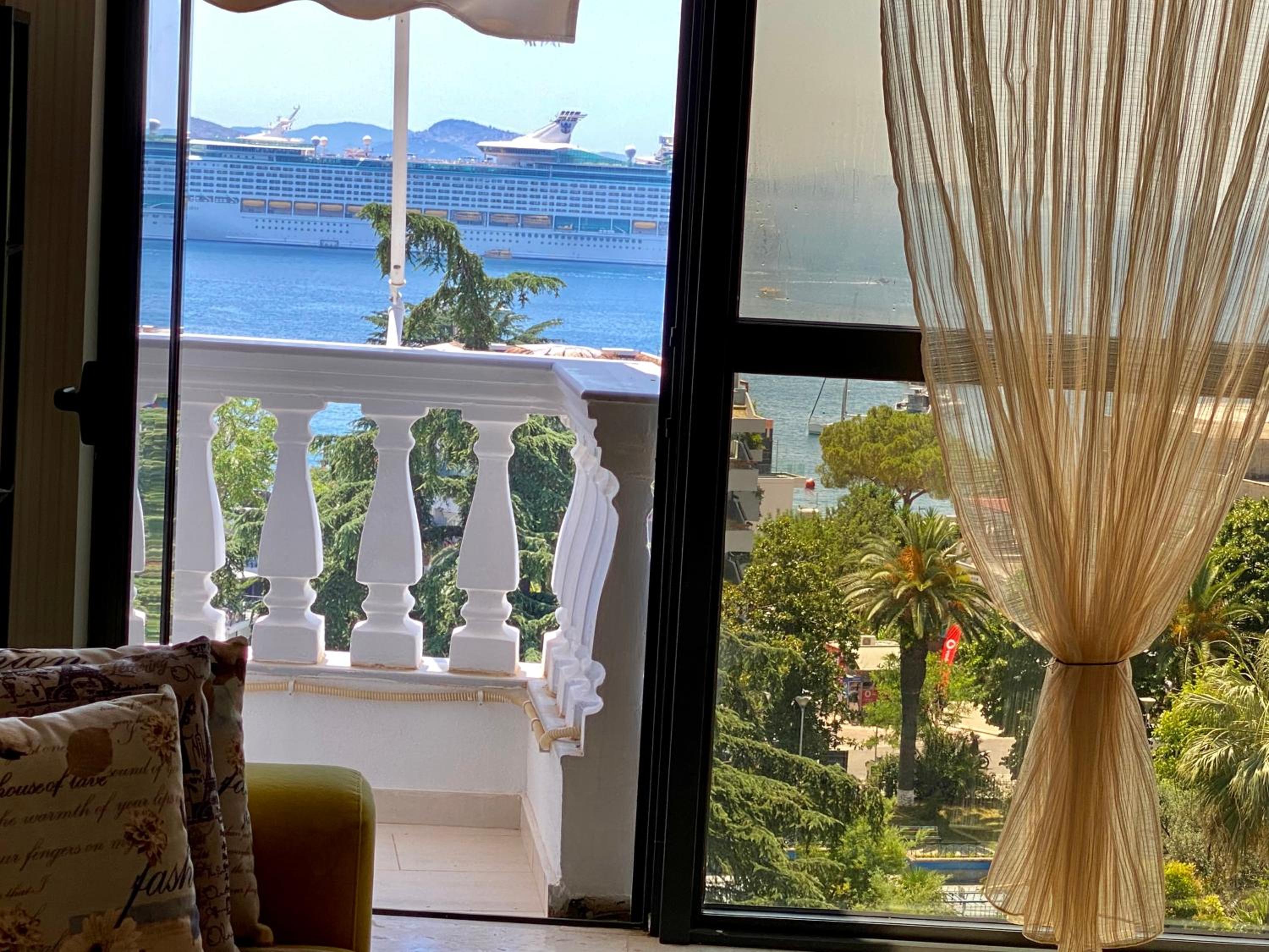 Amarilis Luxury Apartments