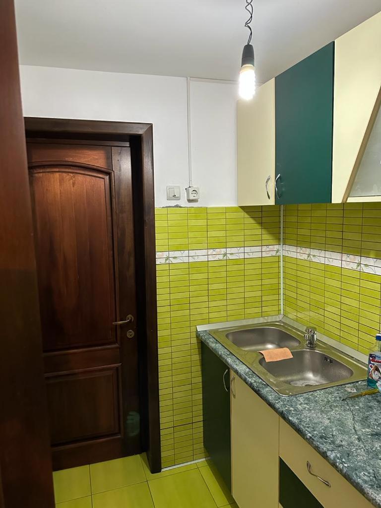 Casa Niculitel langa Bazilica