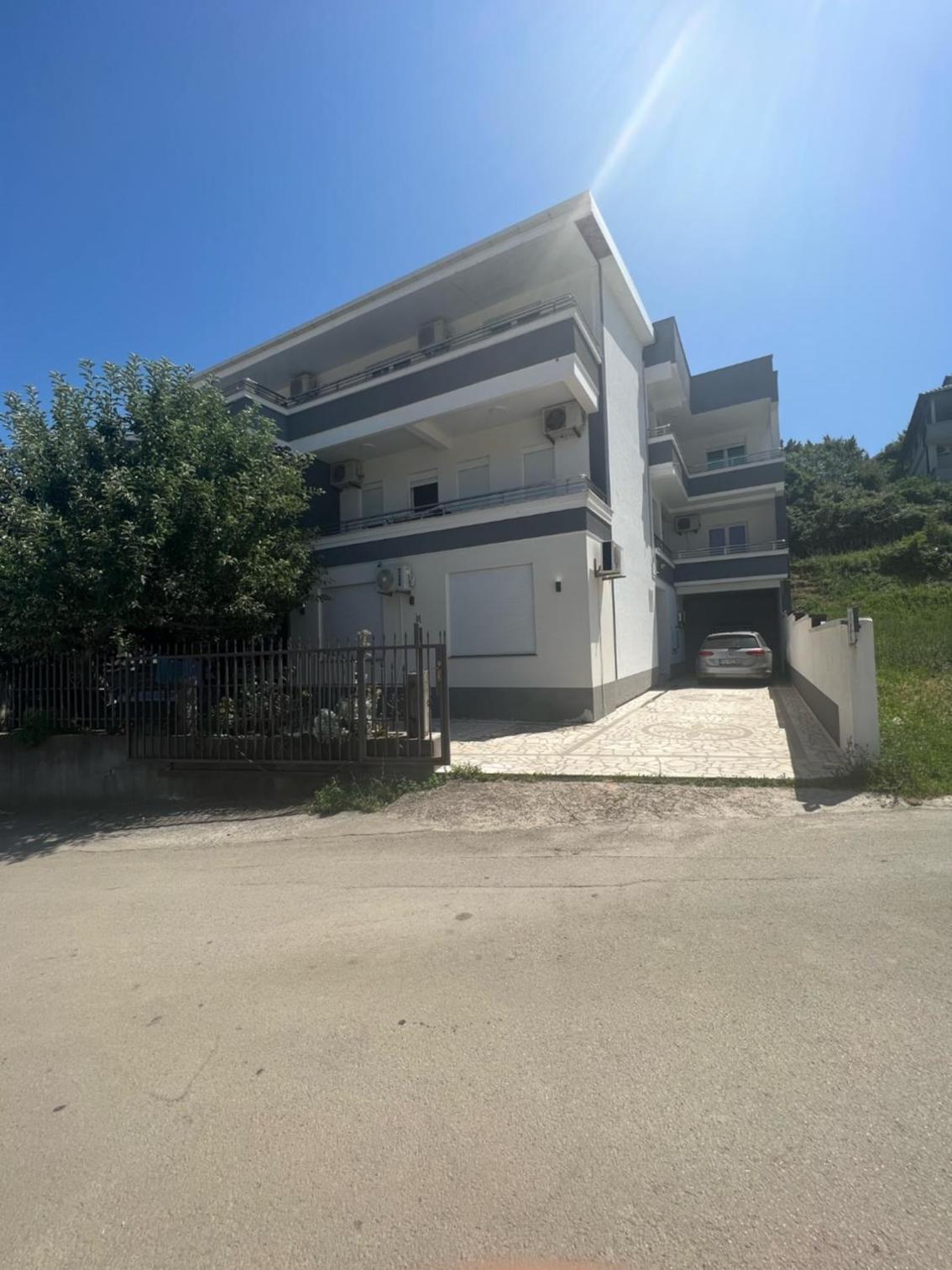 Apartments Dijar