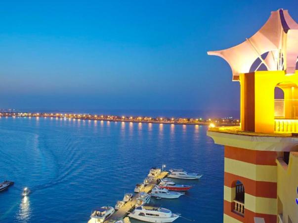 Executive Royal Tower Apartments - Sky Lounge