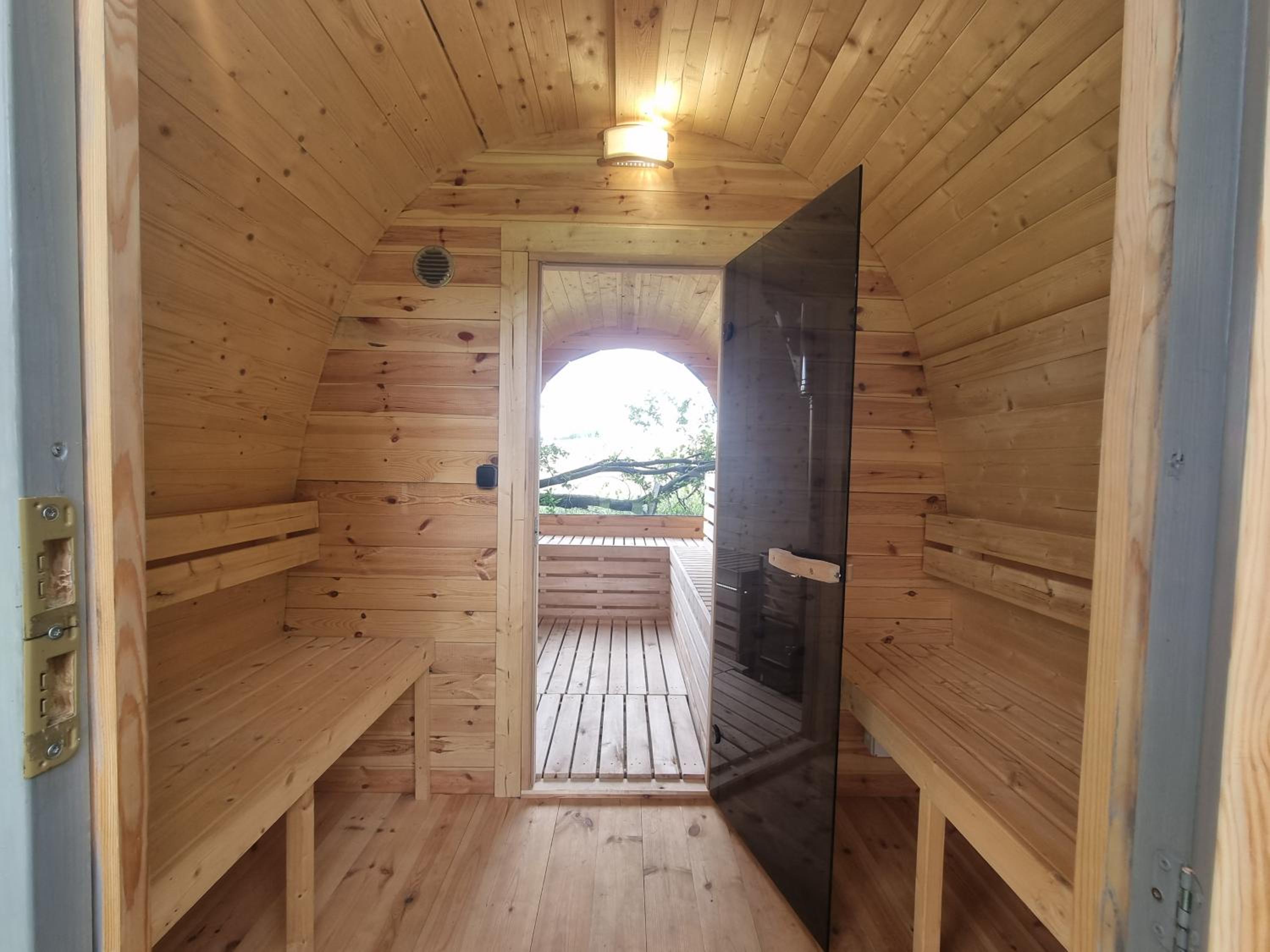 Designwohnung auf Gutshof mit Sauna zw. L/DD
