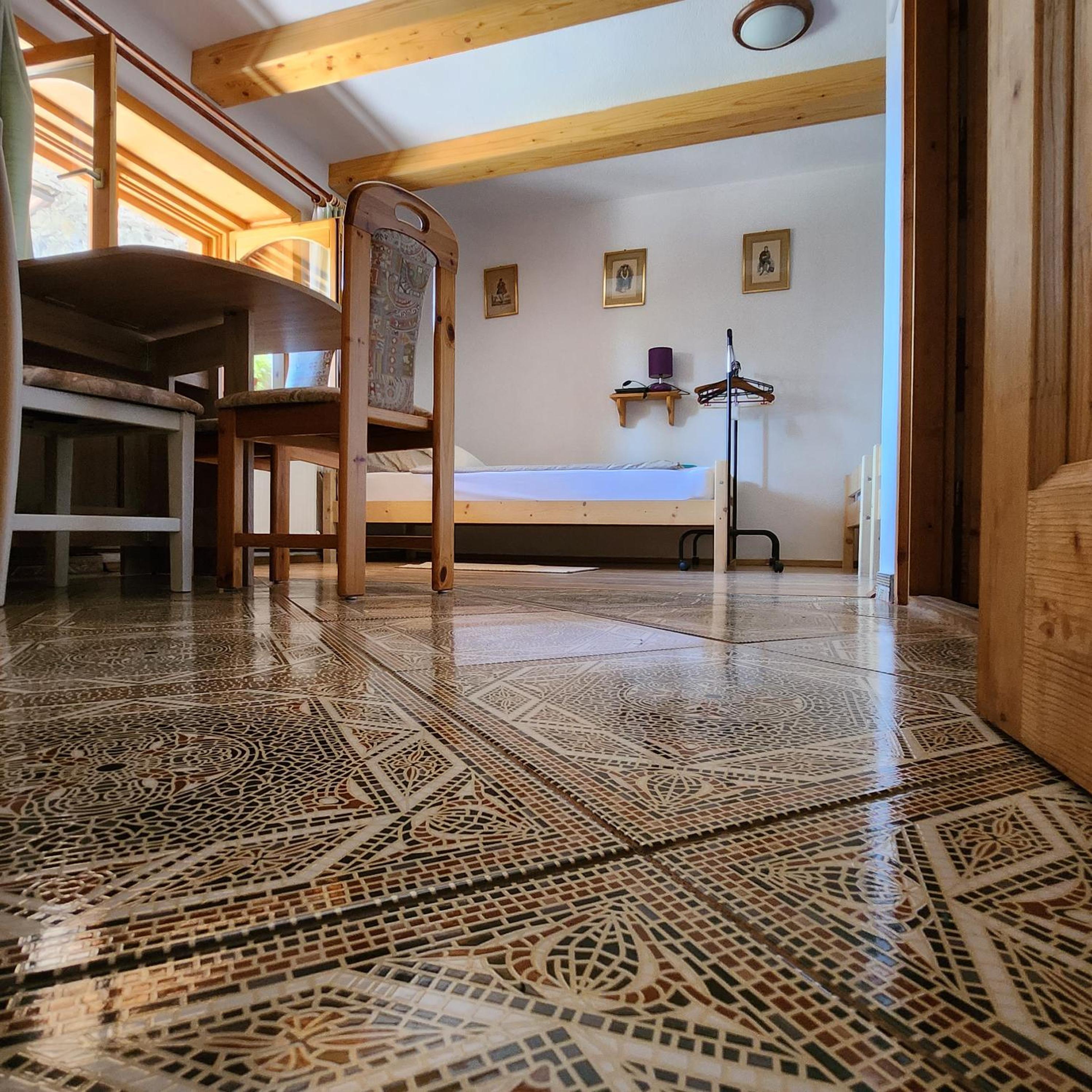 Photo 46