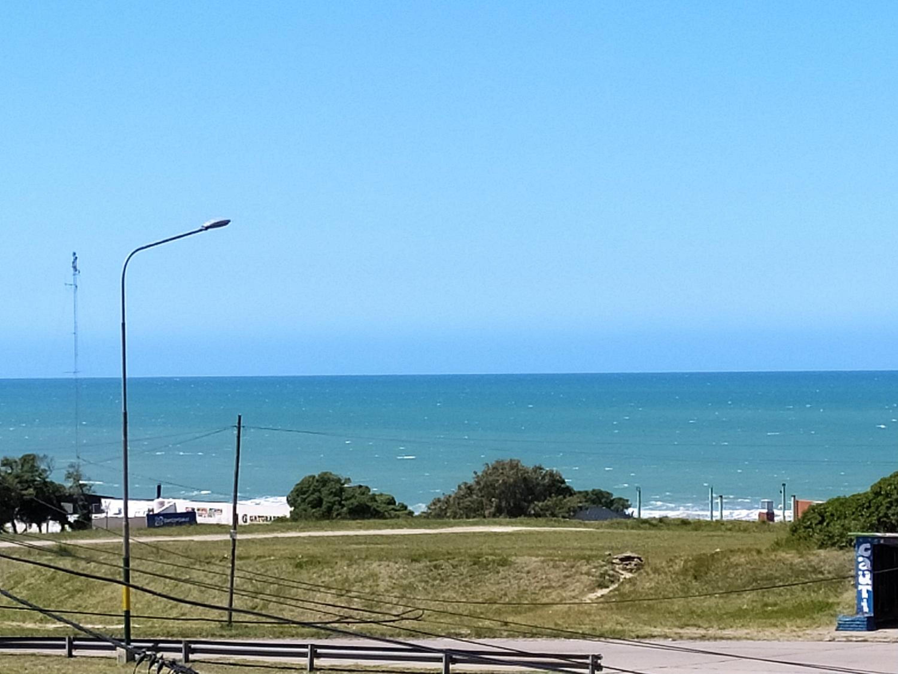 Luz de Faro, frente a las playas mas lindas!