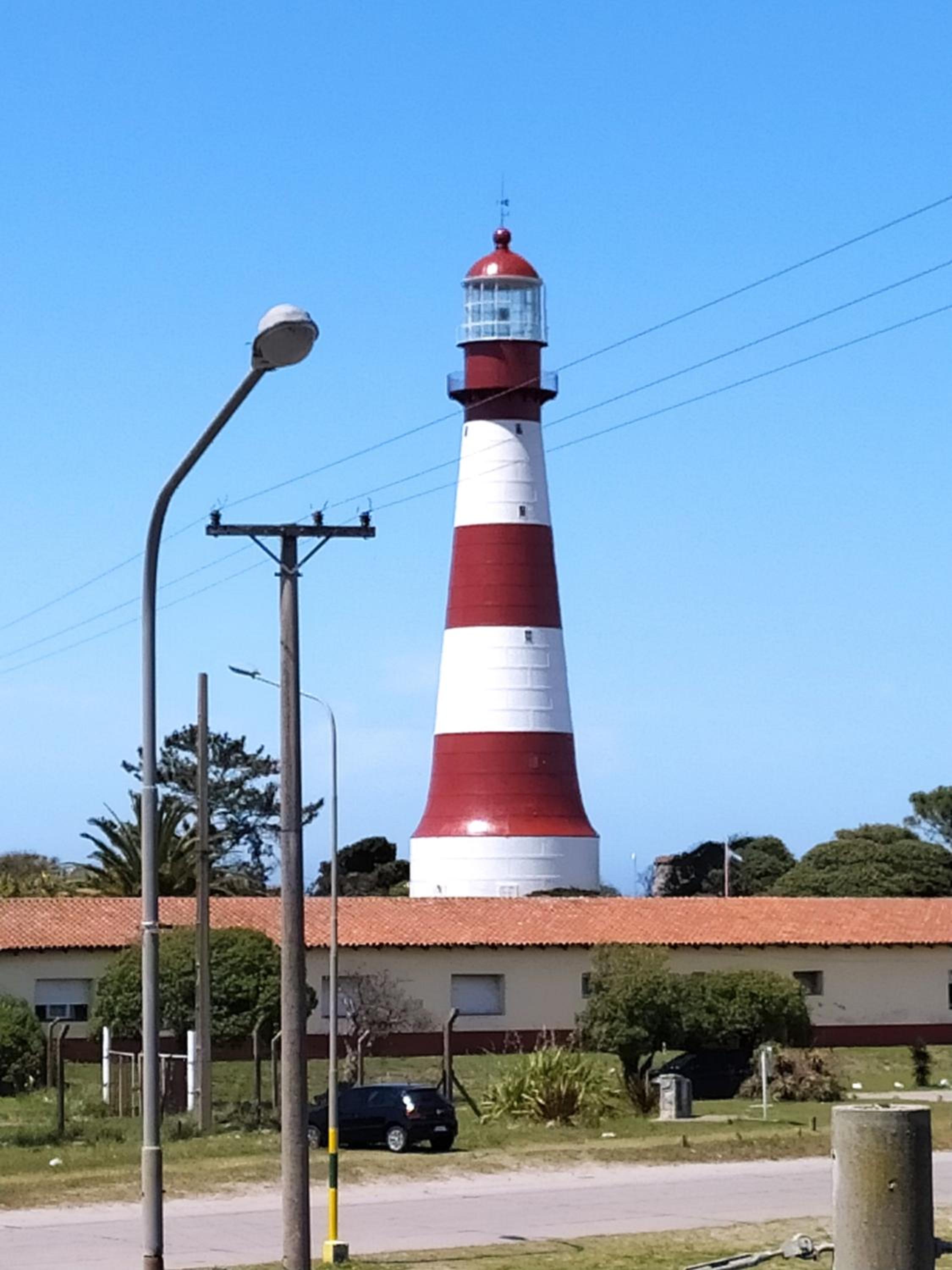 Luz de Faro, frente a las playas mas lindas!