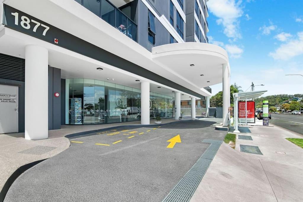 Burleigh Beach Escape with Stunning Sunset Views