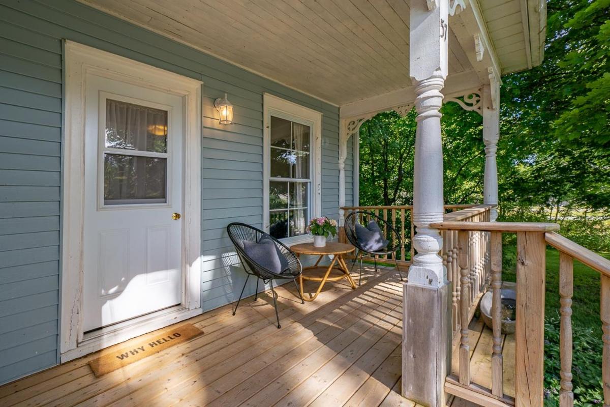 Town & Trail - Walkable Wellington Charmer ST-2021-0288