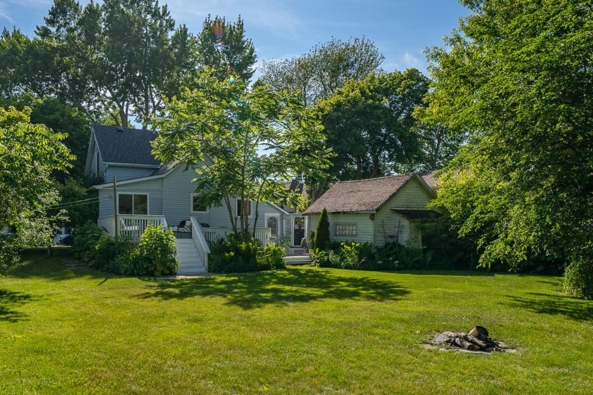 Town & Trail - Walkable Wellington Charmer ST-2021-0288