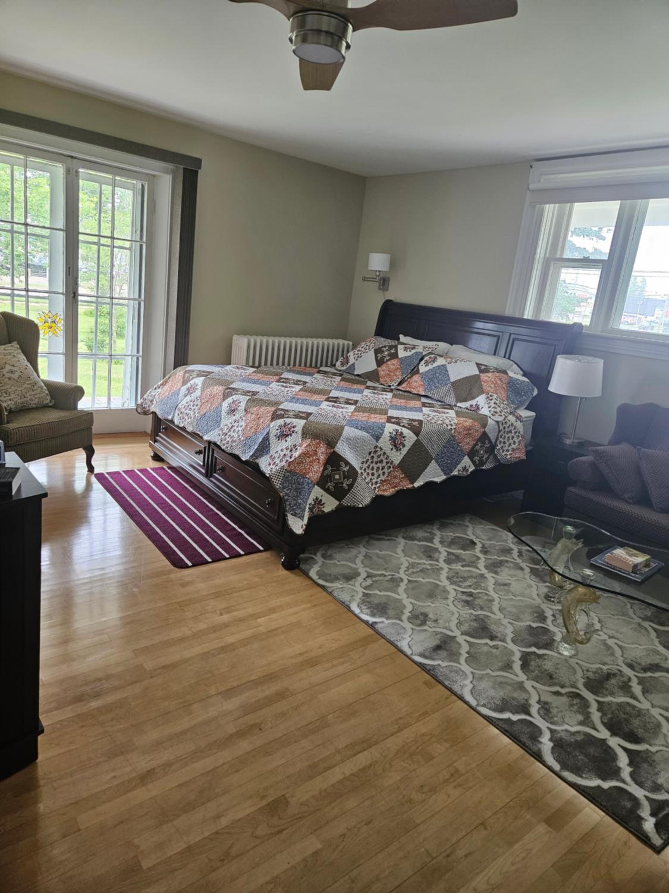 Sunflower Guest Suites