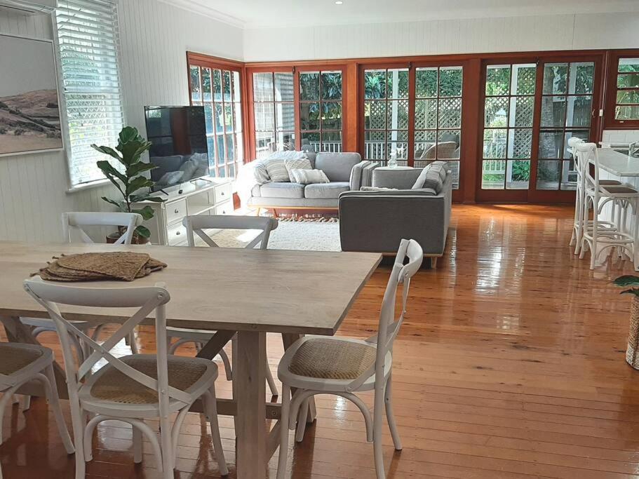 Belle Vue Cottage - East Toowoomba
