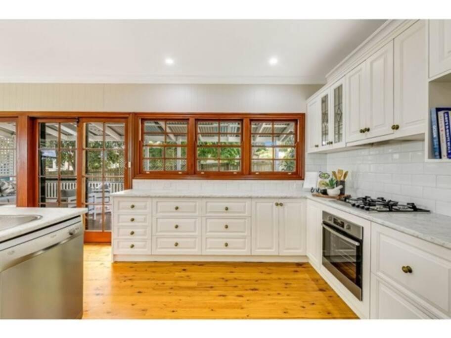 Belle Vue Cottage - East Toowoomba