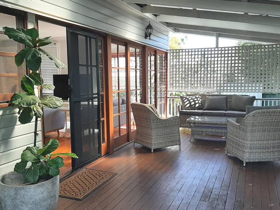 Belle Vue Cottage - East Toowoomba
