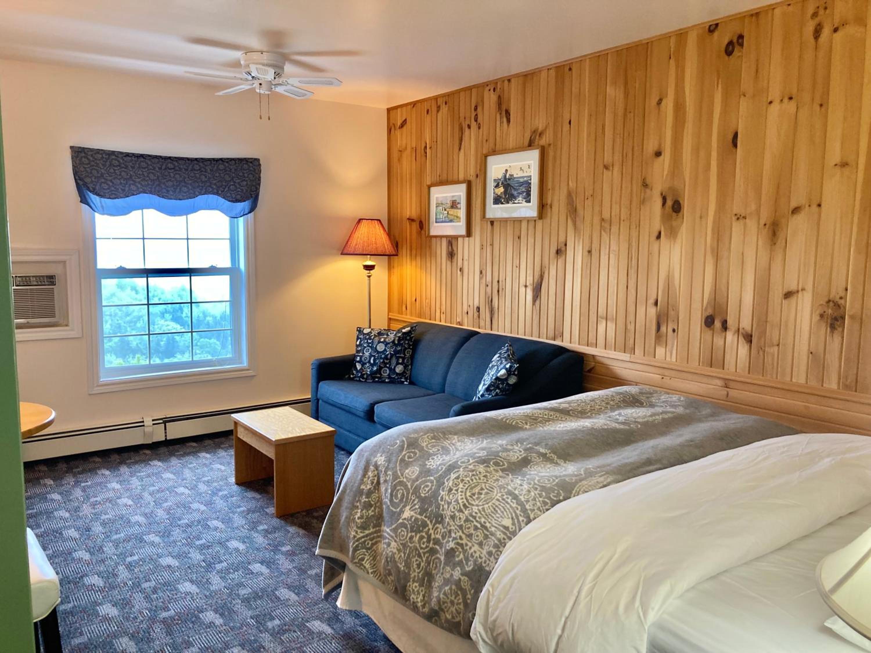 Castle Rock Country Inn