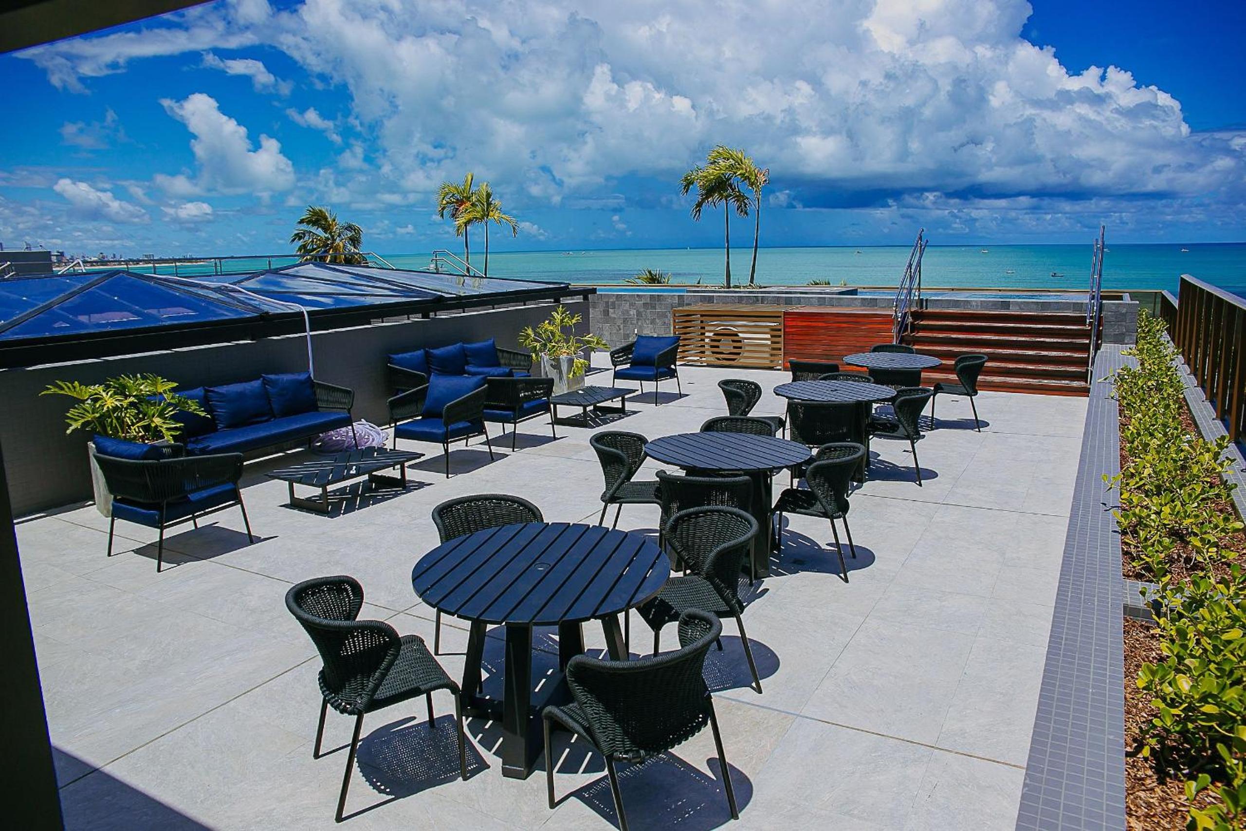 Unity #112 - Luxury in Cabo Branco by Carpediem