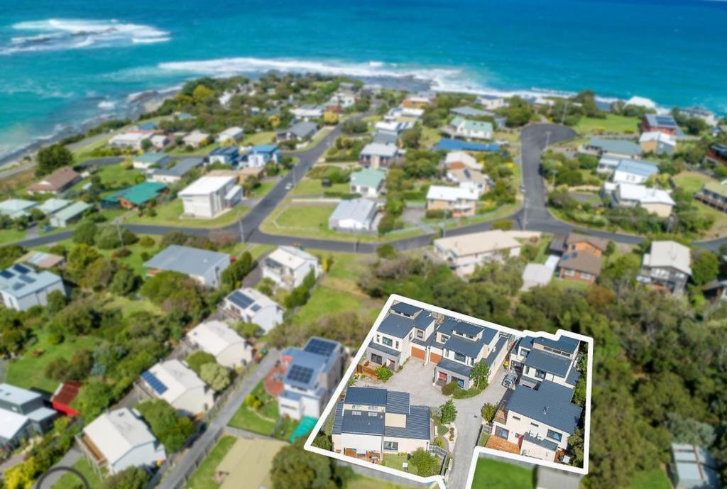 Apollo Bay Seal Apartments