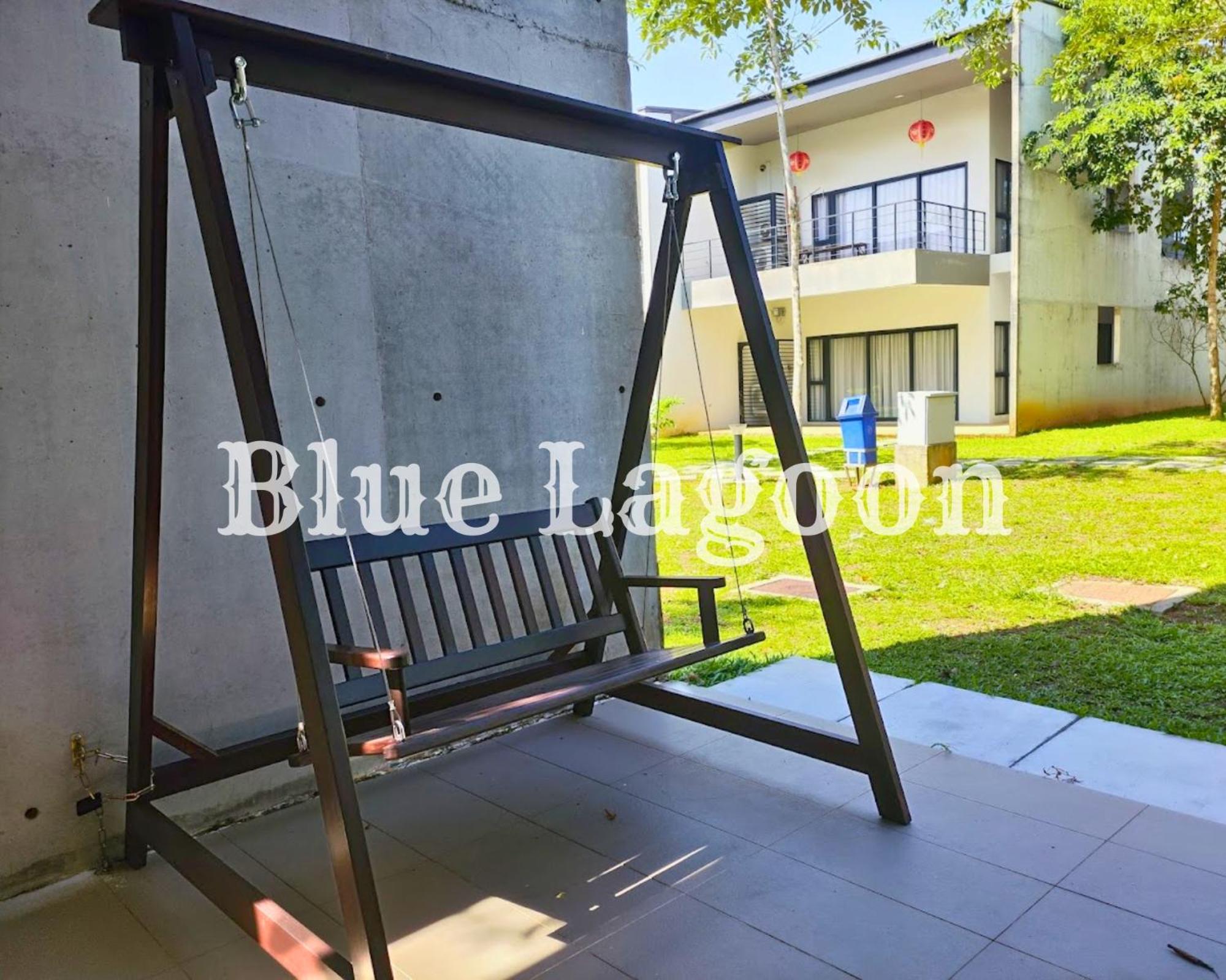 Roxy Sematan Townhouse - Blue Lagoon, photo 16