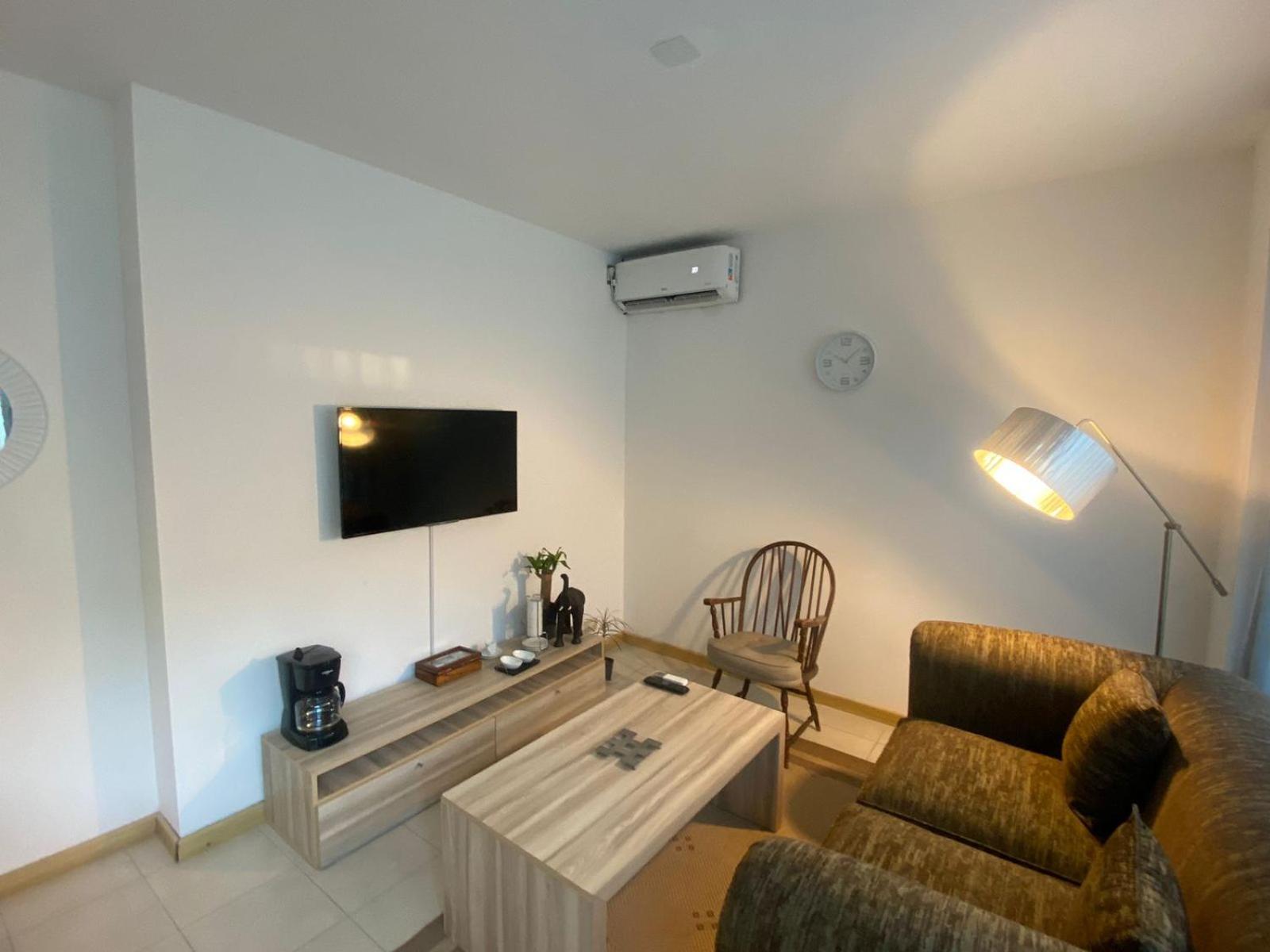 Exclusivo en PB patio, cochera, equipado,