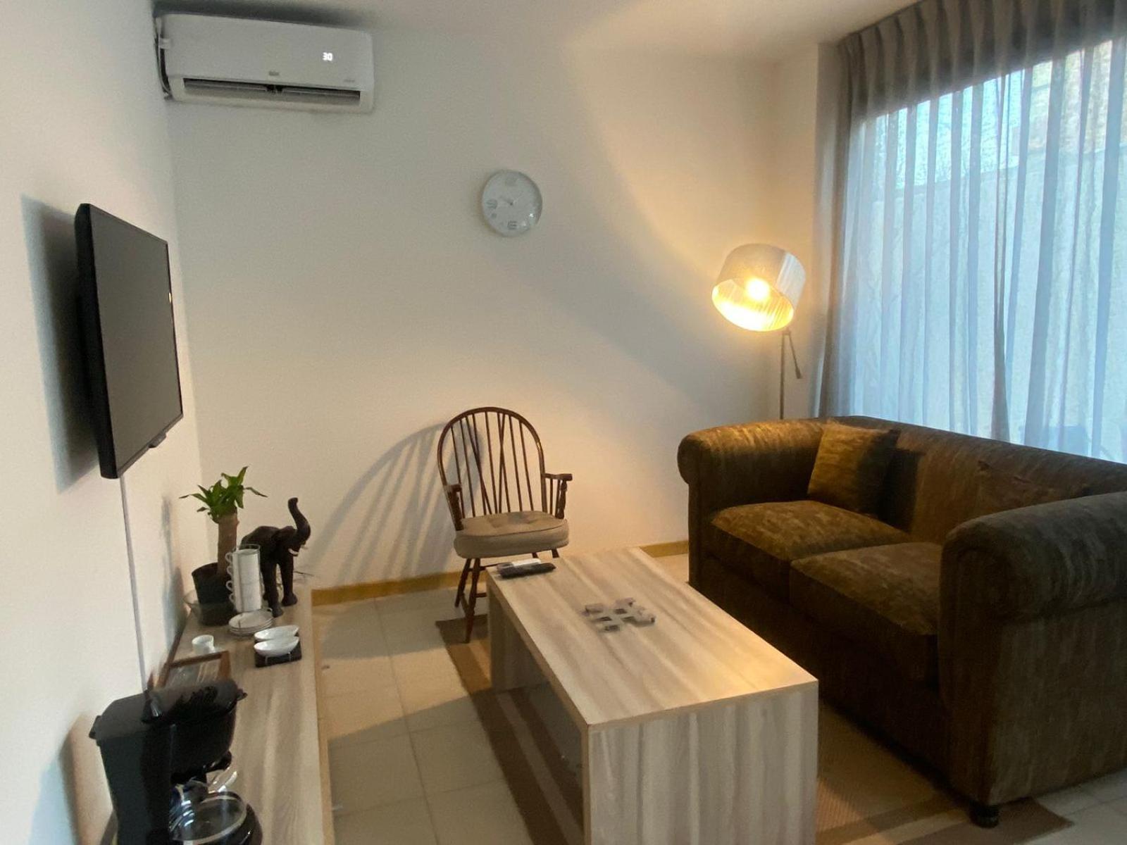 Exclusivo en PB patio, cochera, equipado,
