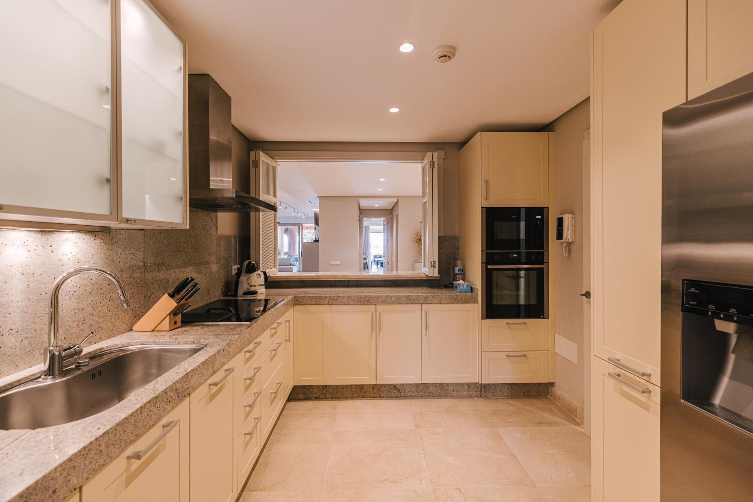Luxury sea views apartment