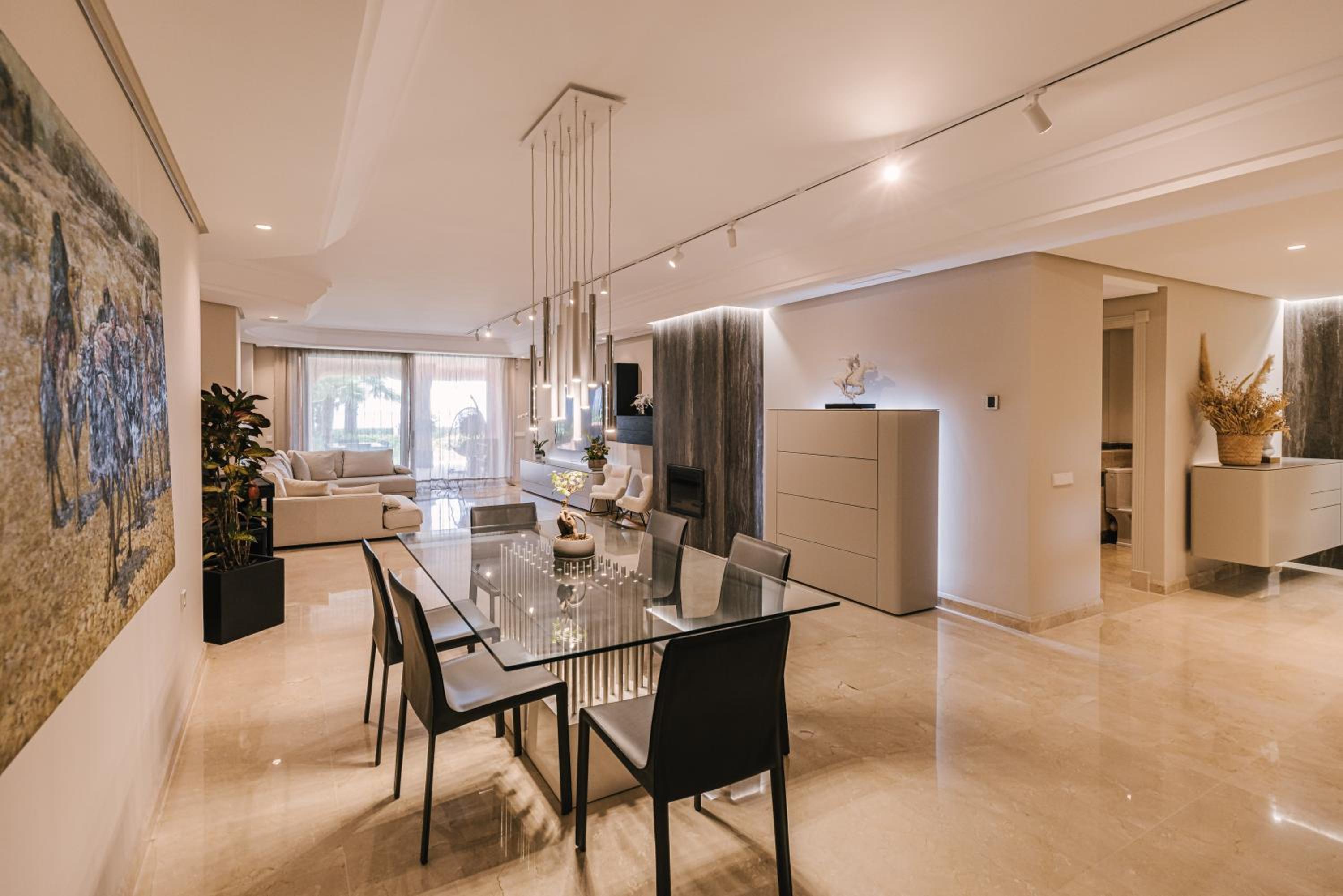 Luxury sea views apartment
