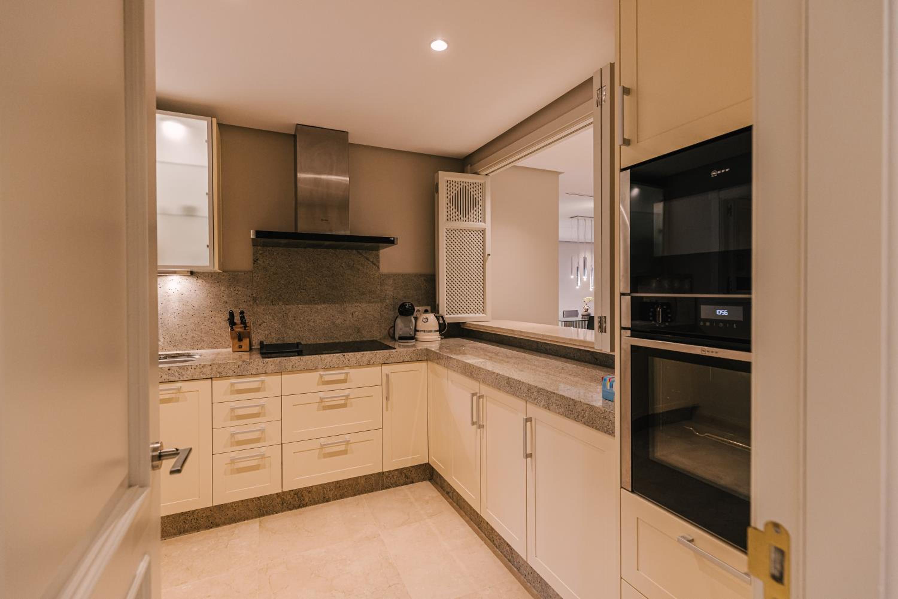 Luxury sea views apartment