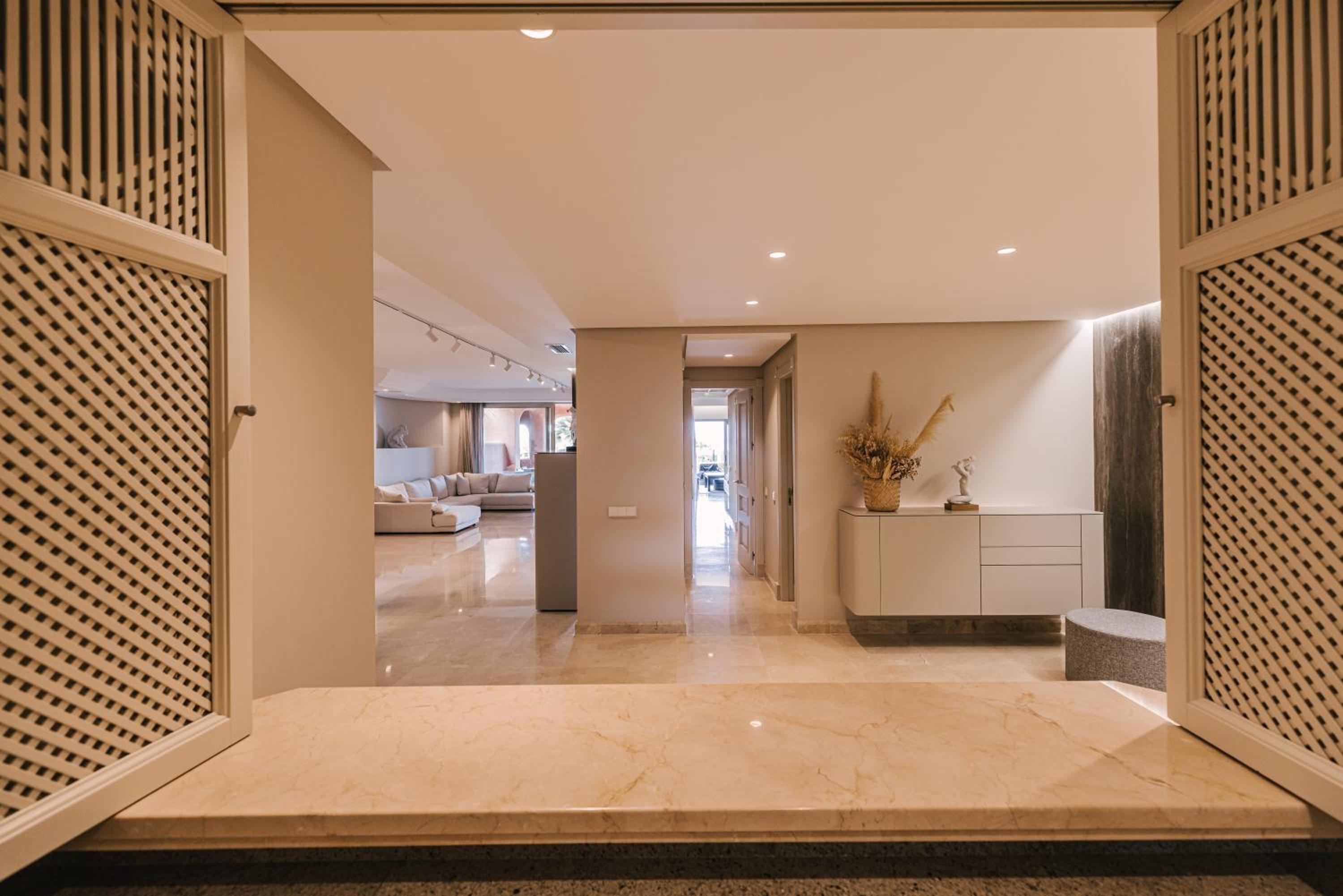 Luxury sea views apartment