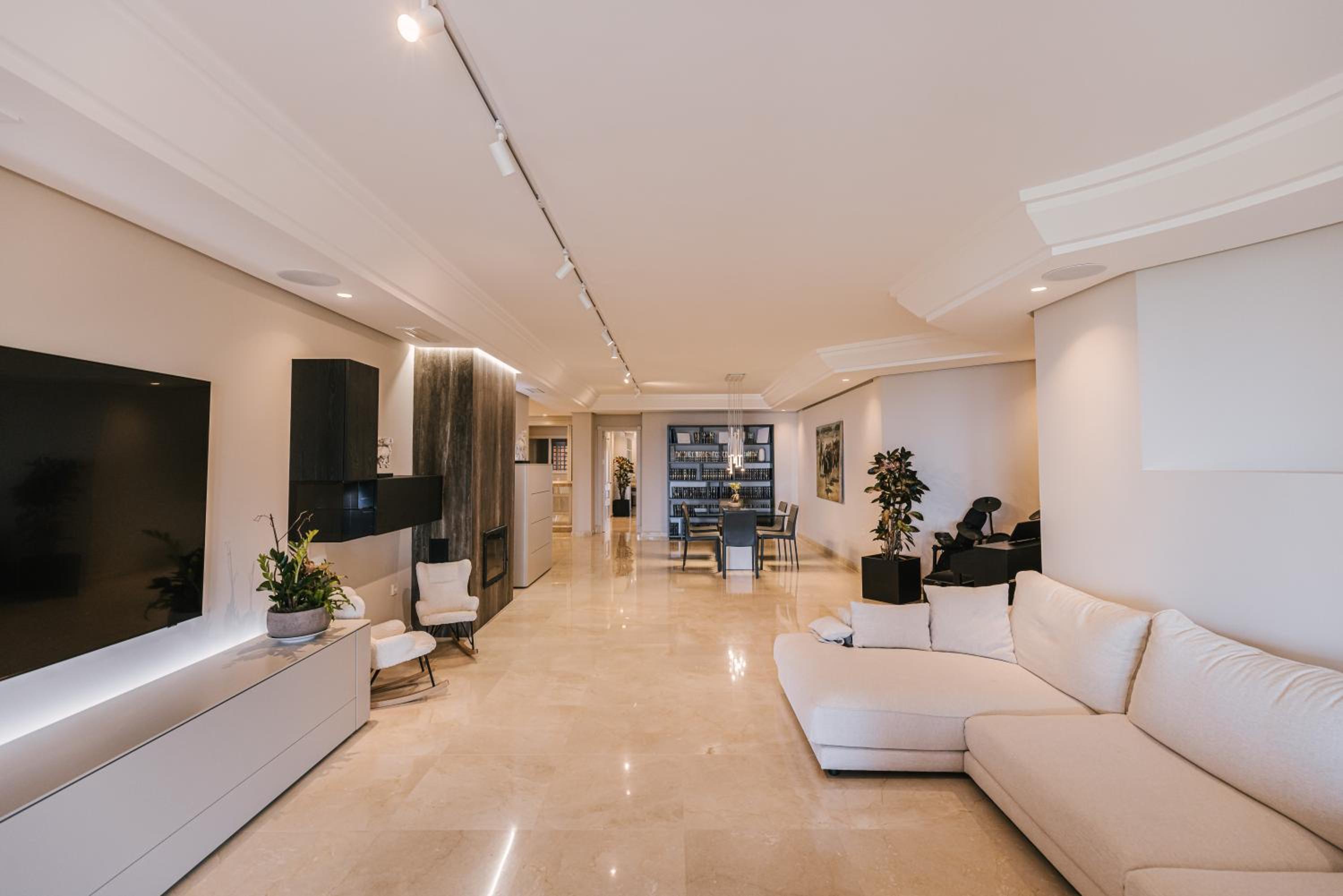 Luxury sea views apartment