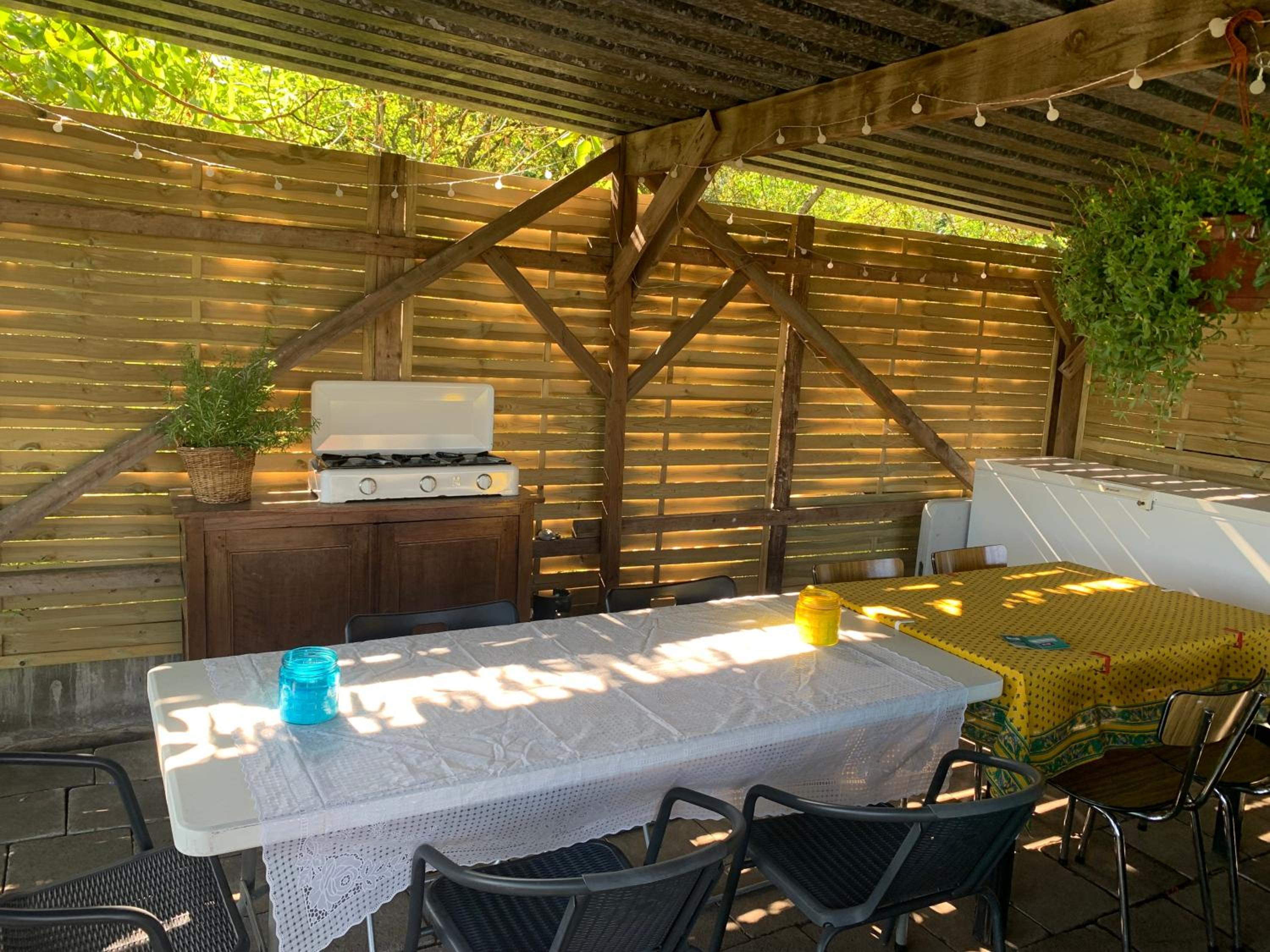 Campingspots to put on your own tent with or without electricity, with no bed for 12 euro or 25 euro and 2 furnished glampingtents for minimum 75 euro in a