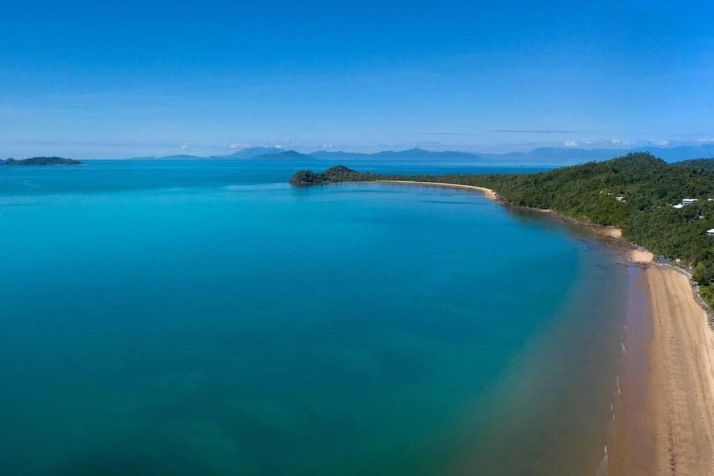 Ohana - Beachfront Holiday House