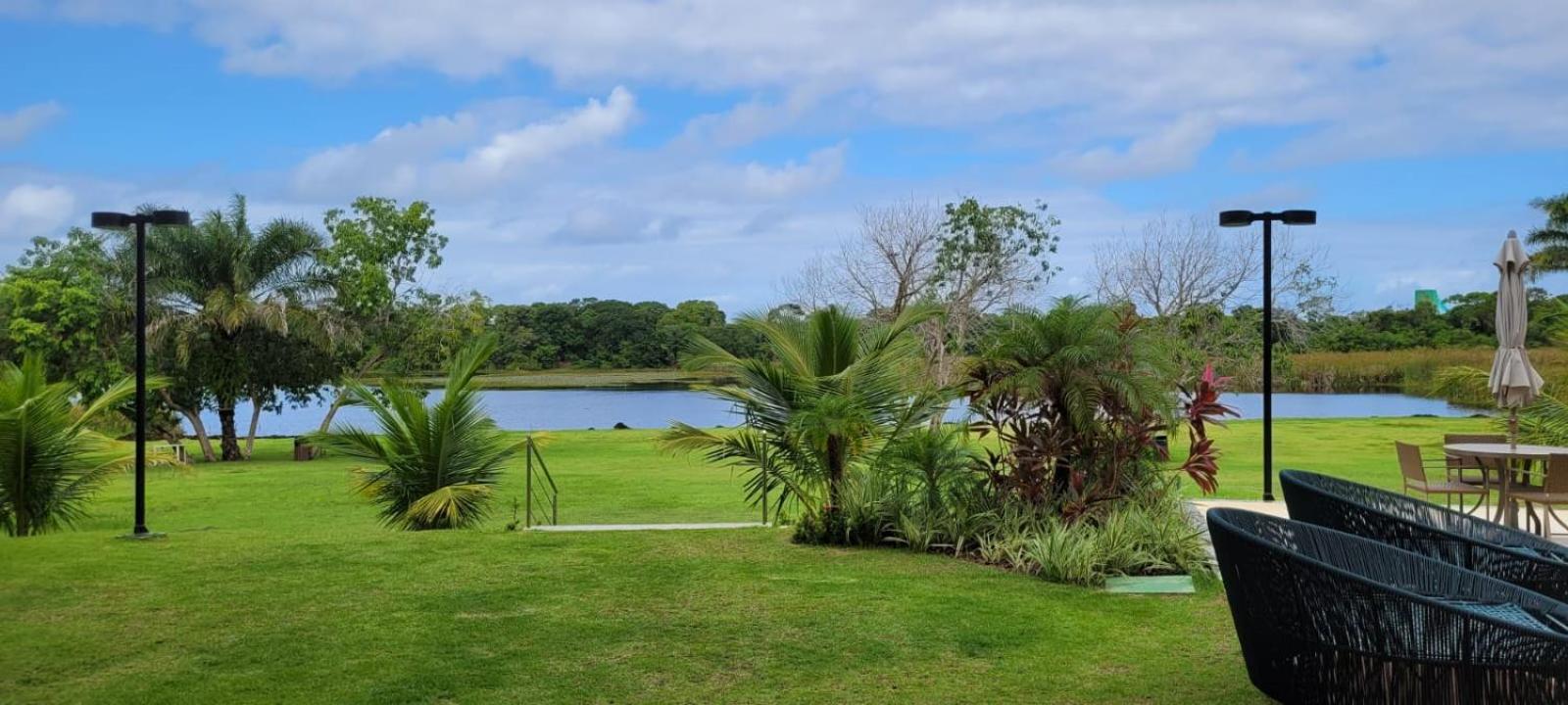 Apartamento em Guarajuba - Condomínio Paraíso dos Coqueiro