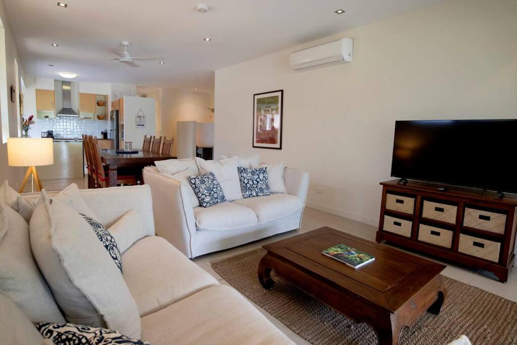 Beach House Apartment No 5 - Beach, Village Shops