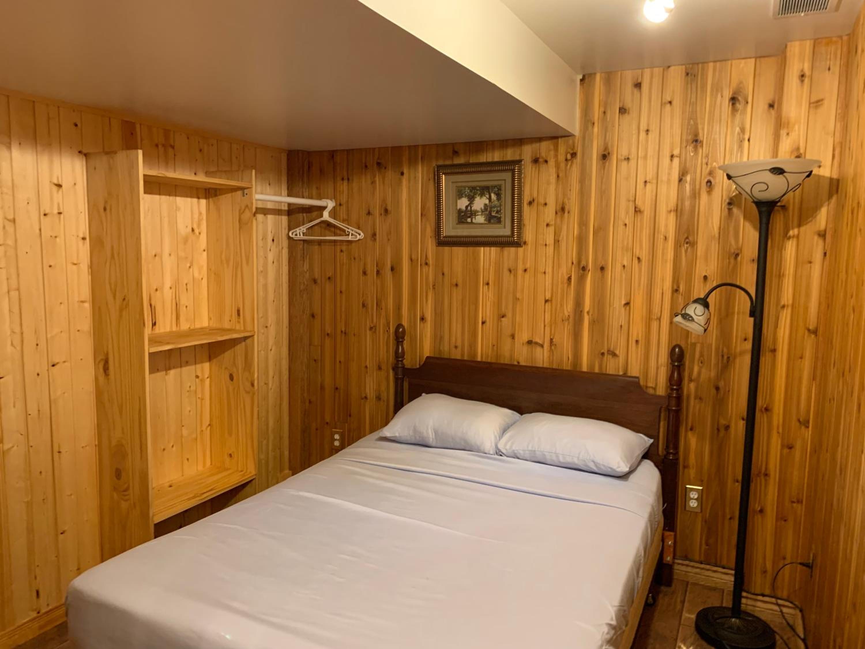 Sandy Shore Cottages Luxury Resort on Rice Lake