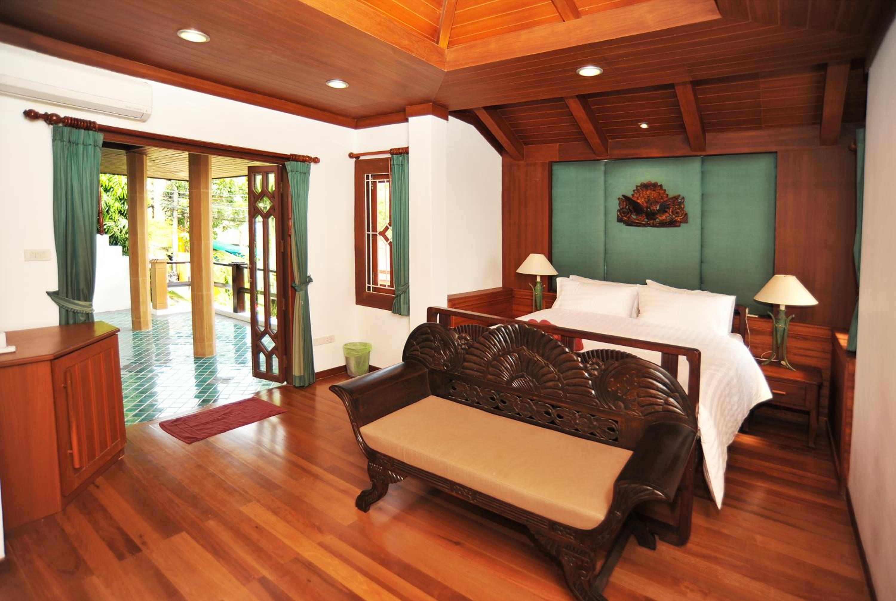 Thai Villa Melitta Bangrak Bohput, Beach, Pool, SeaViews, 6-enSuite, Full Villa, Luxury, AAA Location Koh Samui view 3