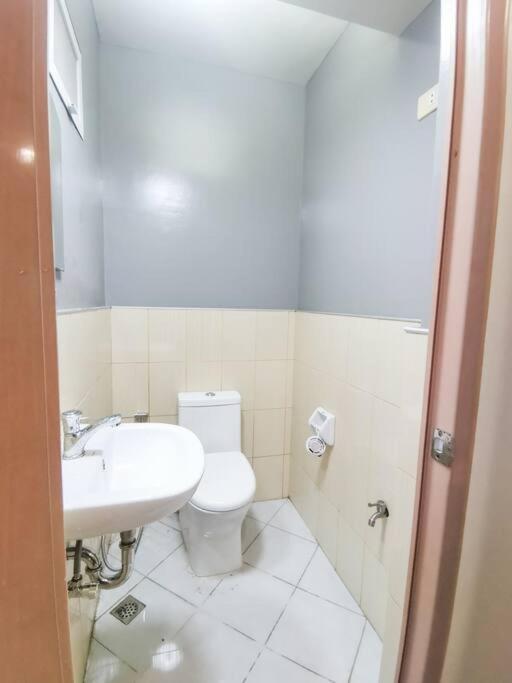 Private Townhouse (Serenia Homestay) view 4