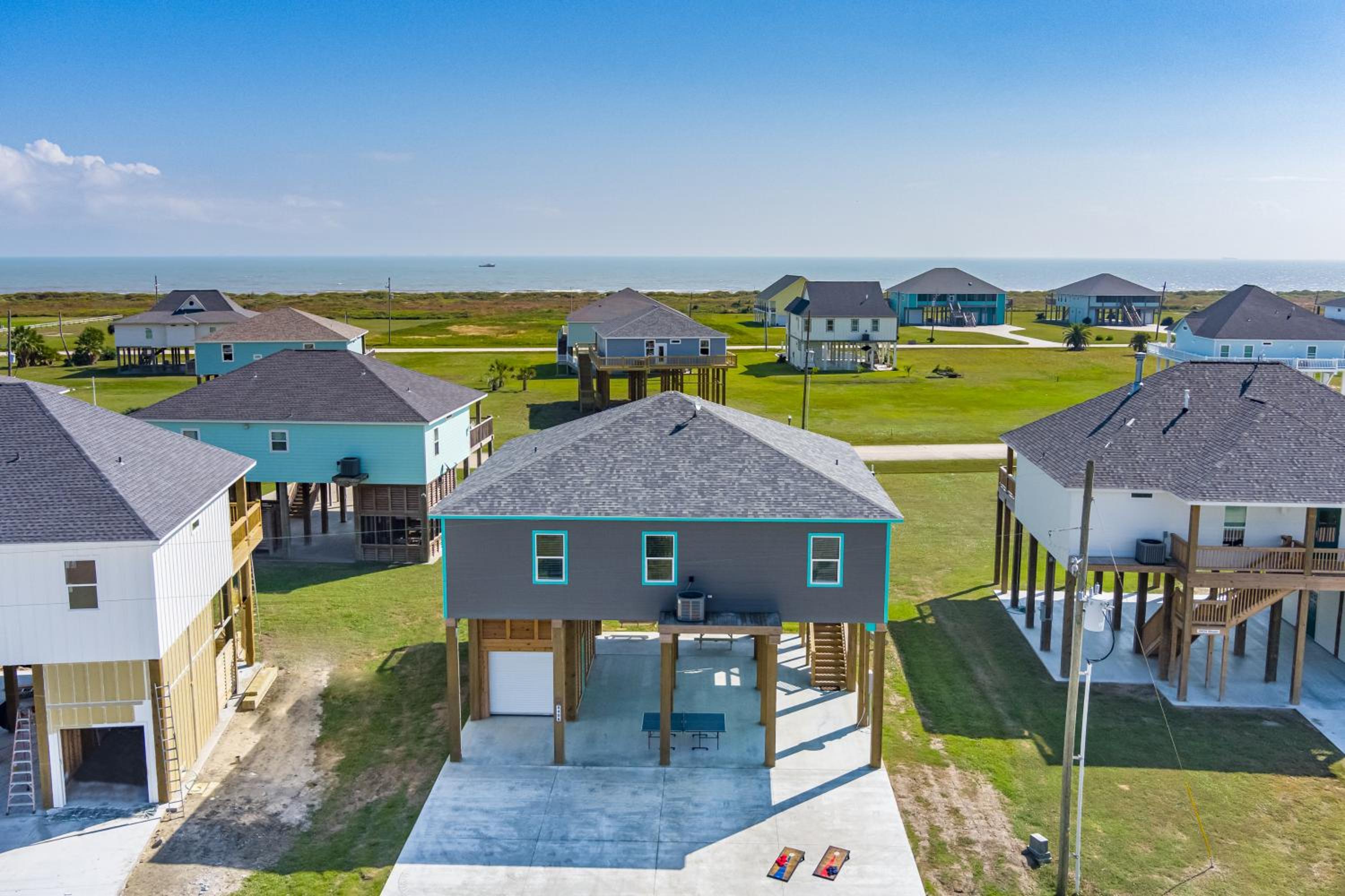 Stylish 4BR Crystal Beach Retreat Walk to Beach view 4