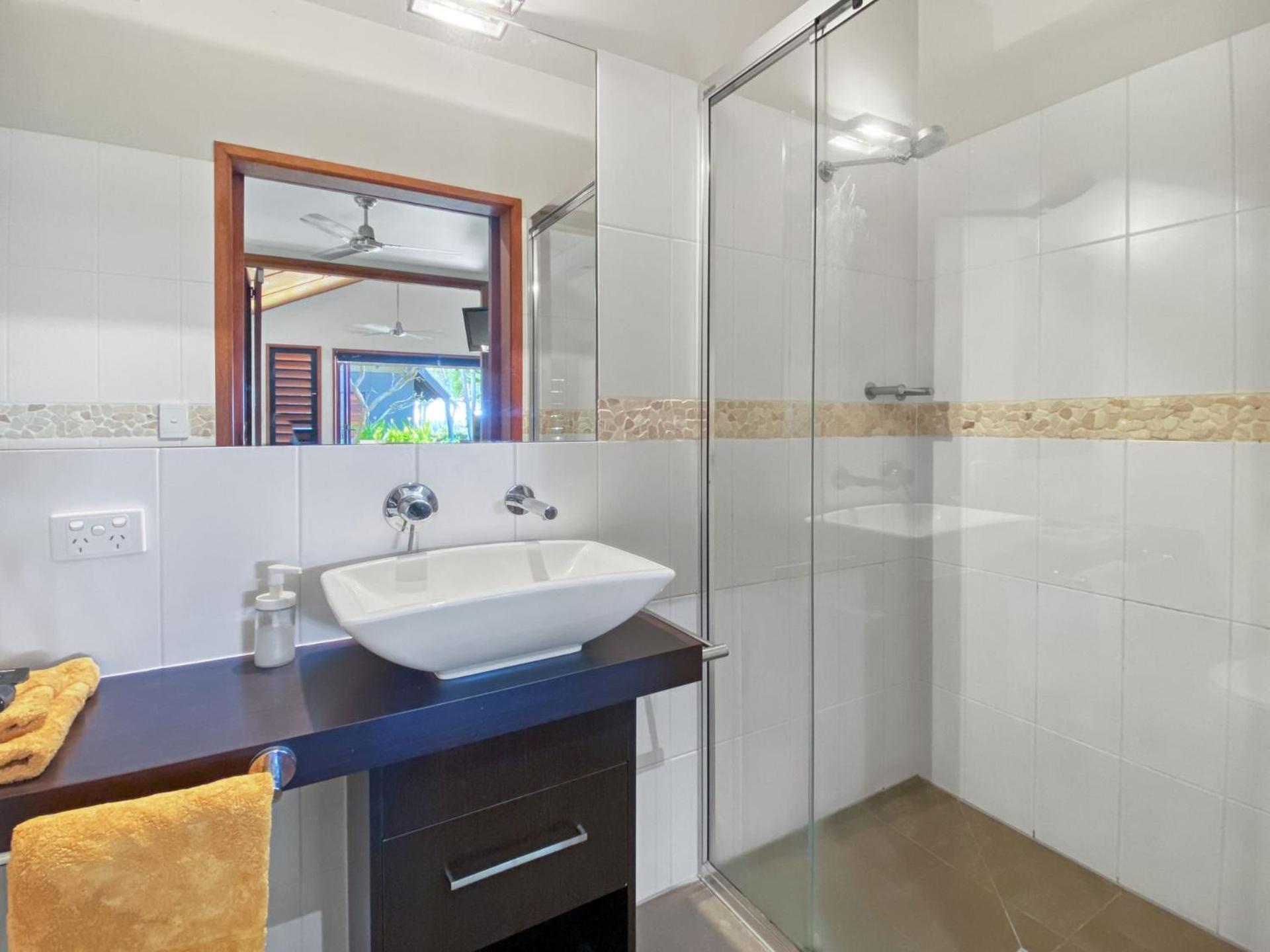 Pure Magnetic Villa 4