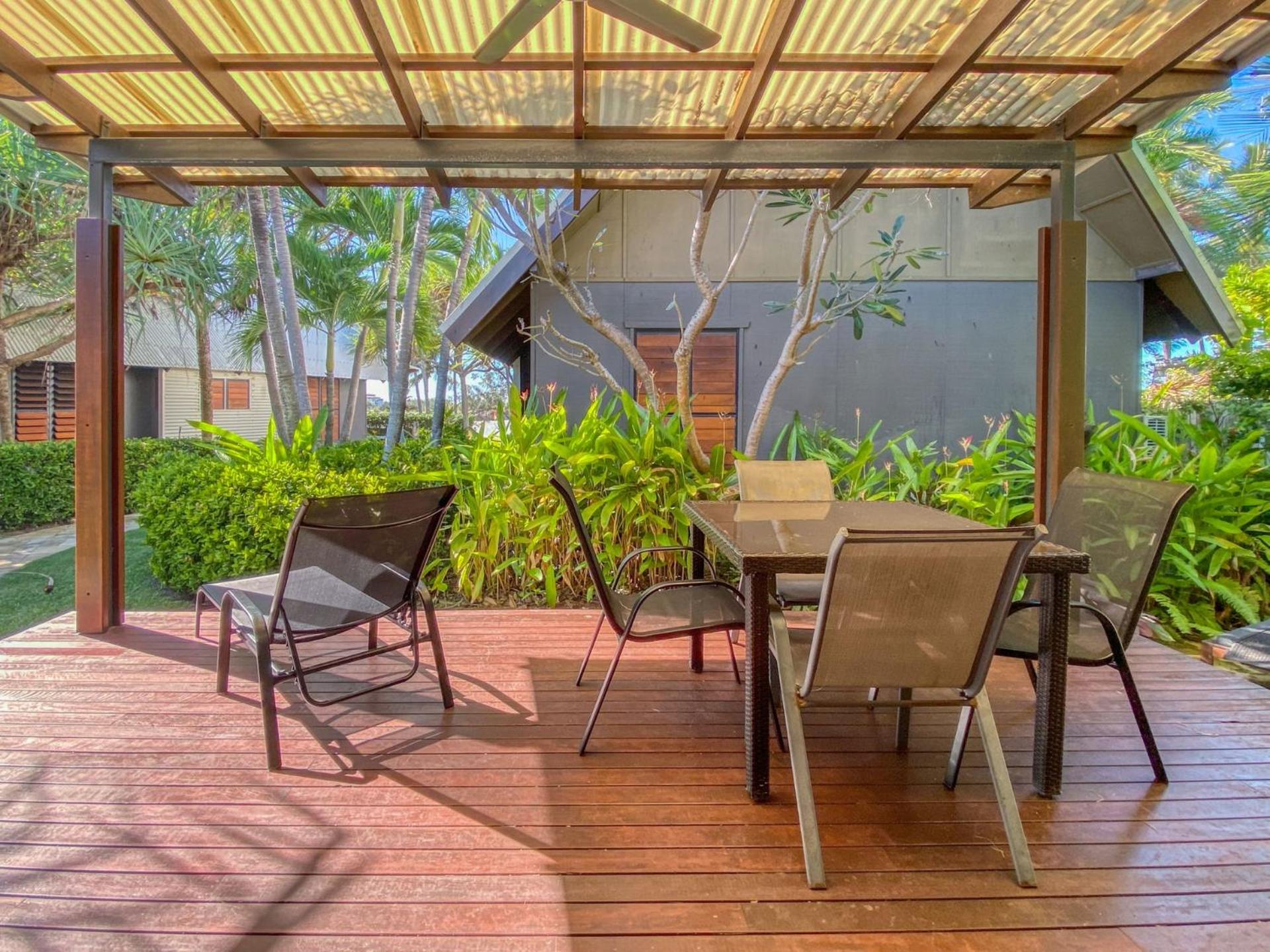 Pure Magnetic Villa 4