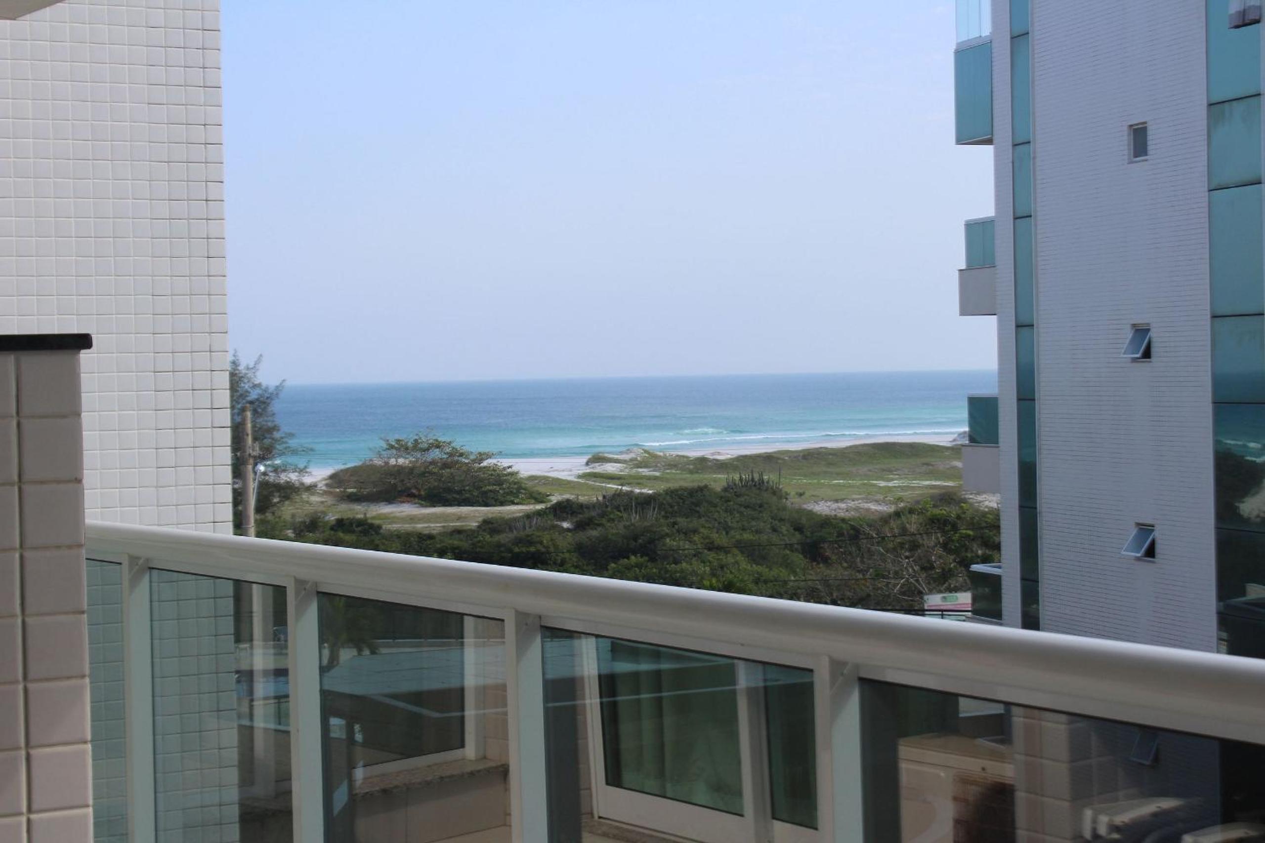 Apartamento com 2 quartos na Praia Grande com piscina
