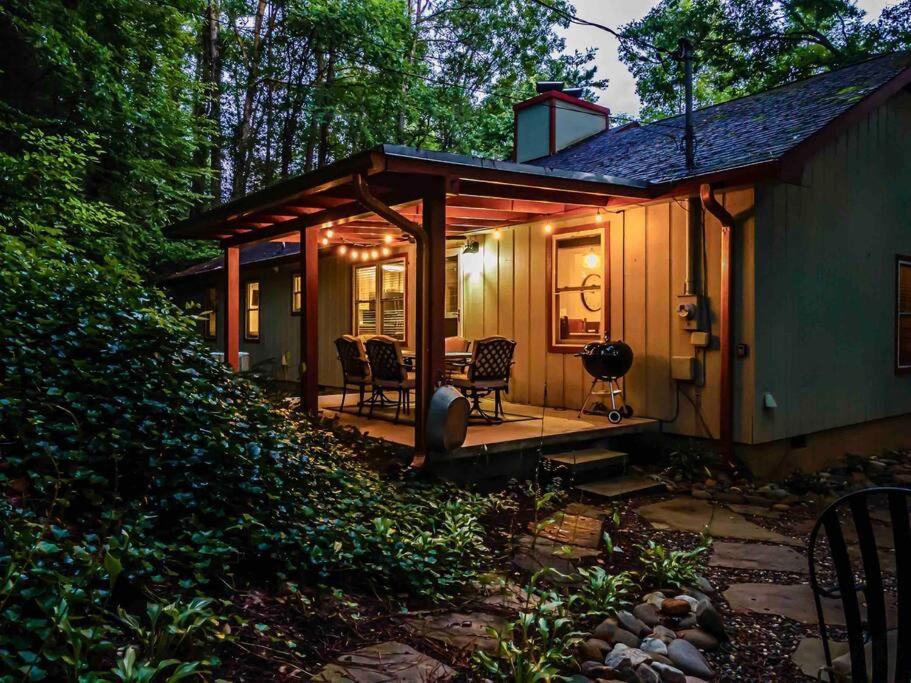 Beautiful Chalet with Fireplace and Large Game Room view 5