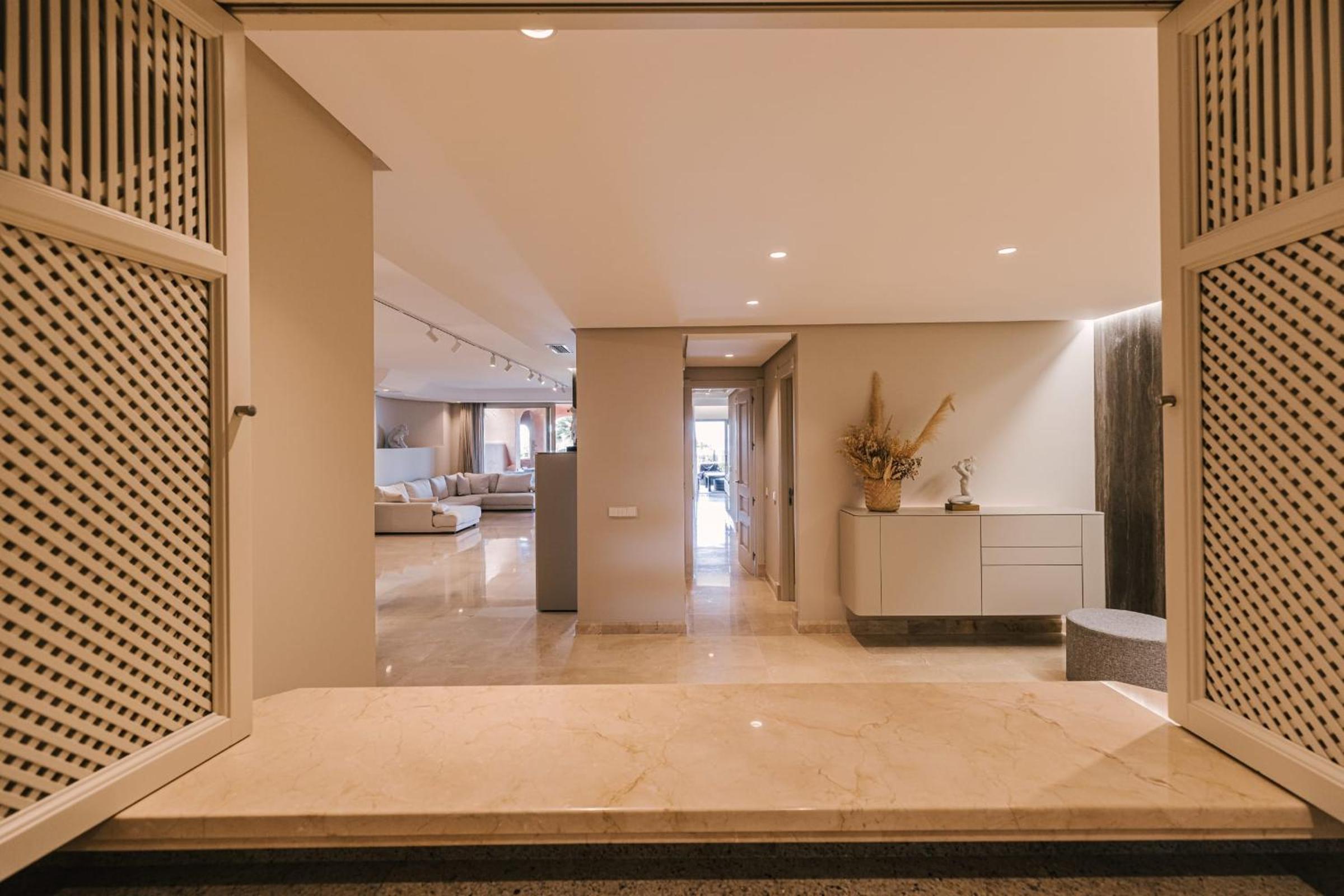 Luxury sea views apartment