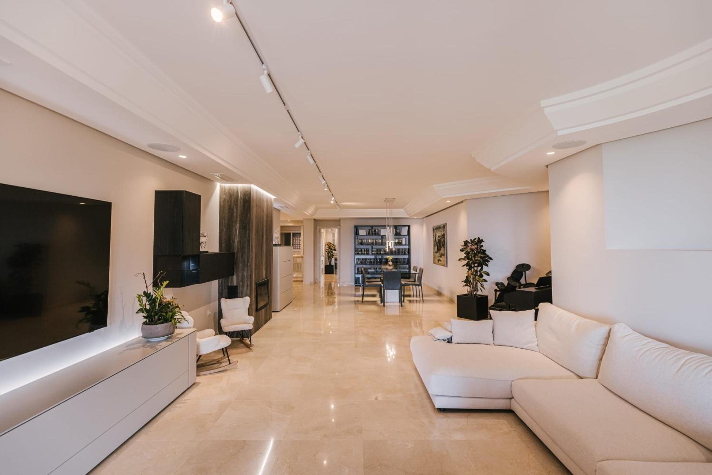 Luxury sea views apartment
