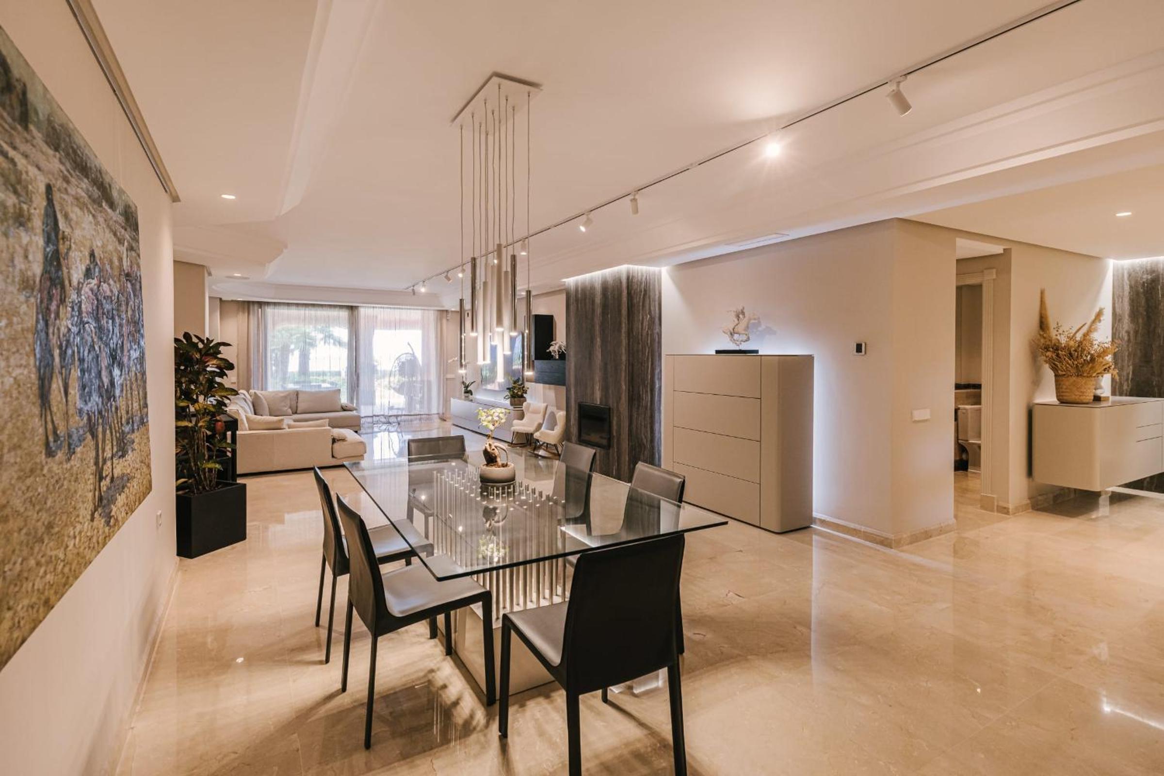Luxury sea views apartment