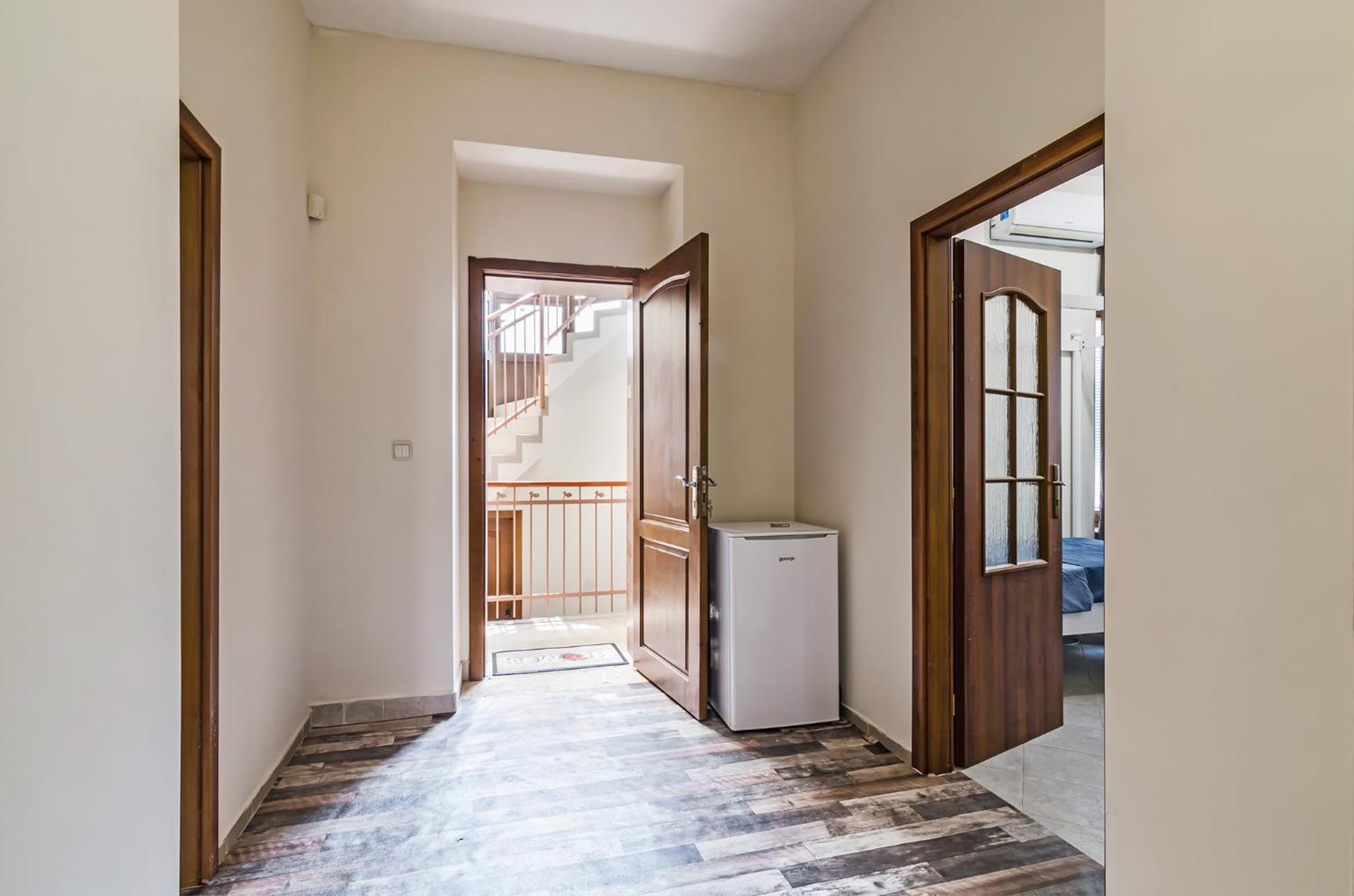 Vintage House 1