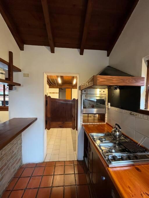 Hermosa y residencial casa en KM 5 Pioneros